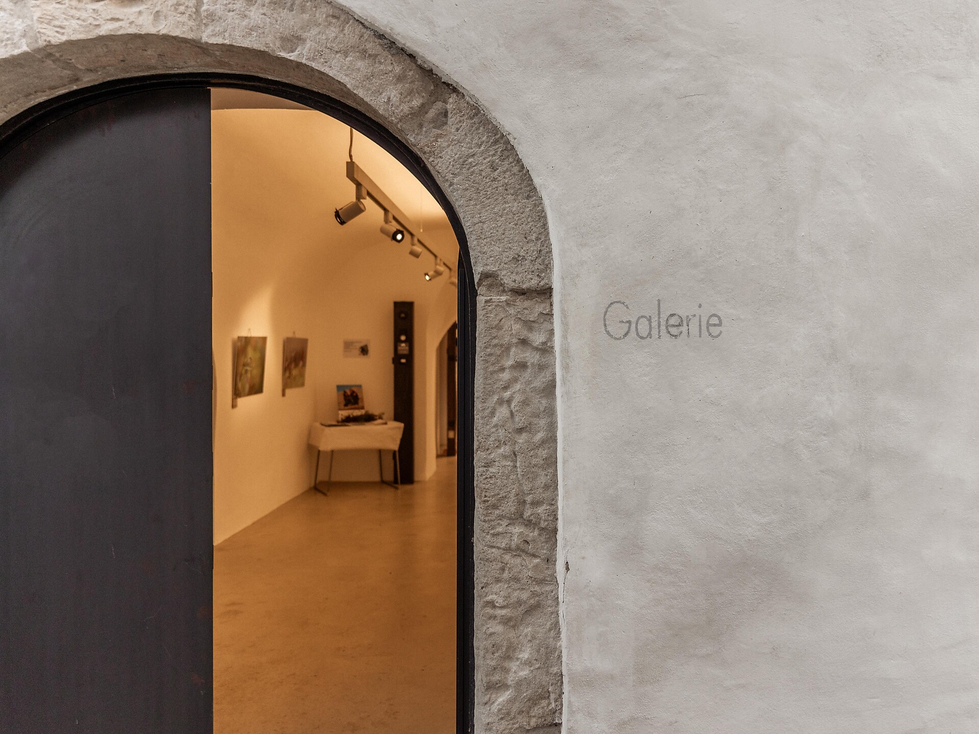 Bilderausstellung "Kunst unterm Schlern" von Michaela Pallanch Kastelruth 1 suedtirol.info