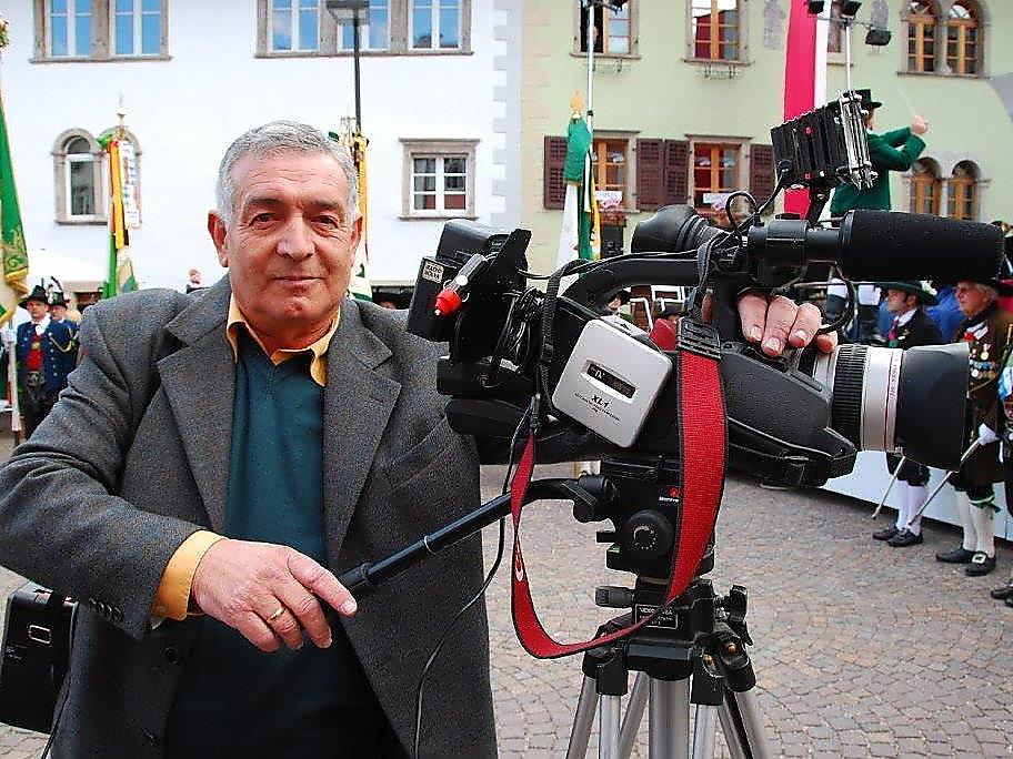 Serata dedicata alla cronaca con il cronista del paese Albert Atz - Strada del Vino - #1 - suedtirol.info