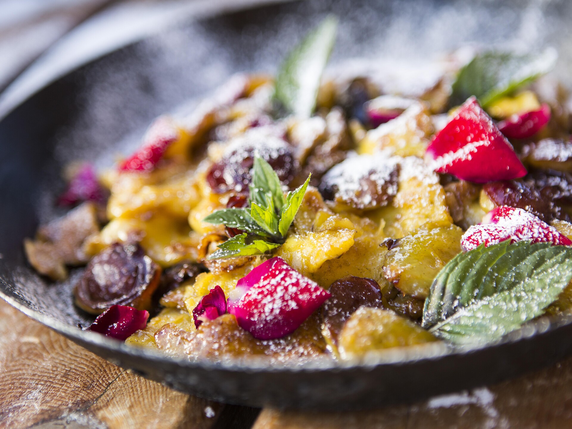Die Geheimisse rund um den Kaiserschmarrn - Dolomitenregion Seiser Alm - #1 - suedtirol.info