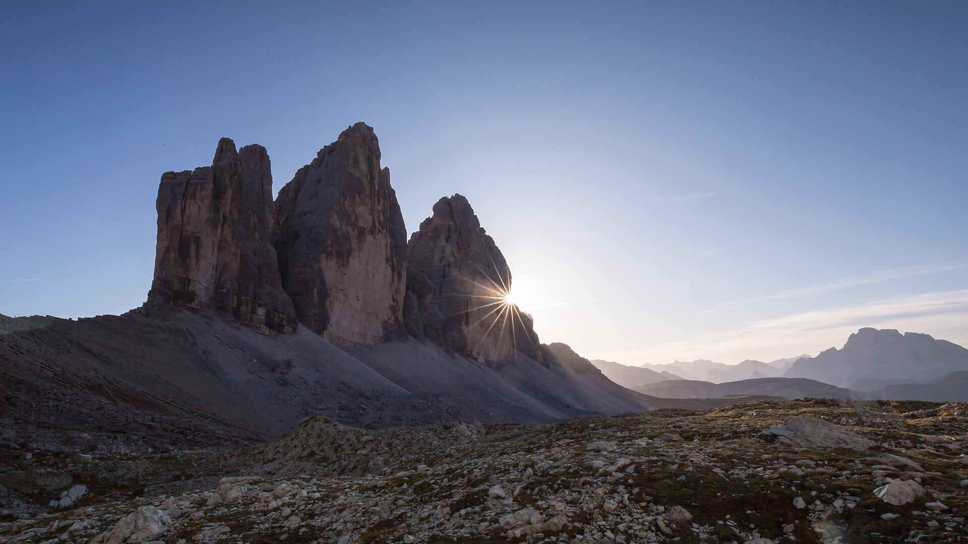 Three Peaks – the most beautiful sunrise in the Dolomites -  - #1 - suedtirol.info