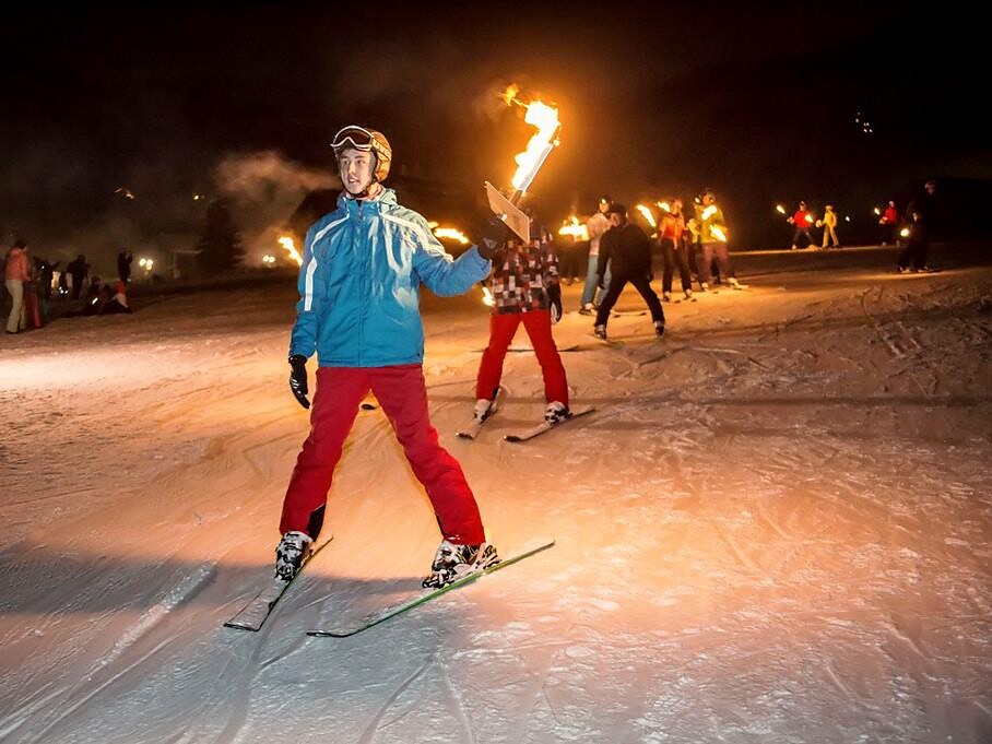 Defilada cun i chentli - Silvesterfackelzug - Dolomitenregion Alta Badia - #3 - suedtirol.info