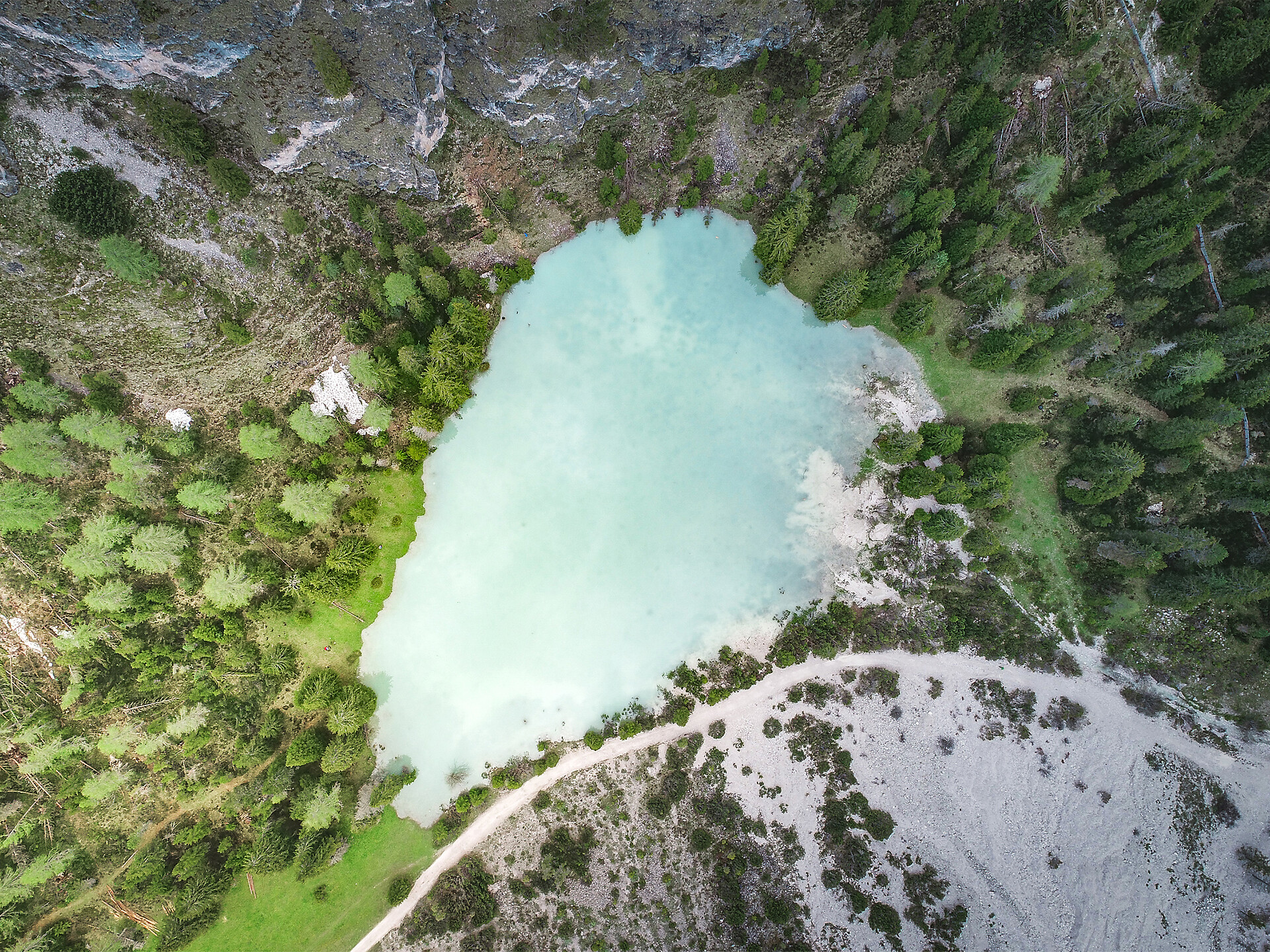 The mysterious ‘Lech de Ciampedel’ lake Sëlva/Selva 1 suedtirol.info