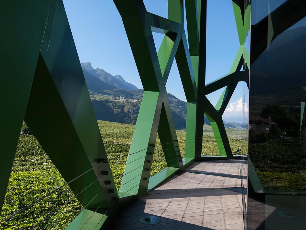 Cantina Tramin Winery Tour Tramin an der Weinstraße/Termeno sulla Strada del Vino 2 suedtirol.info