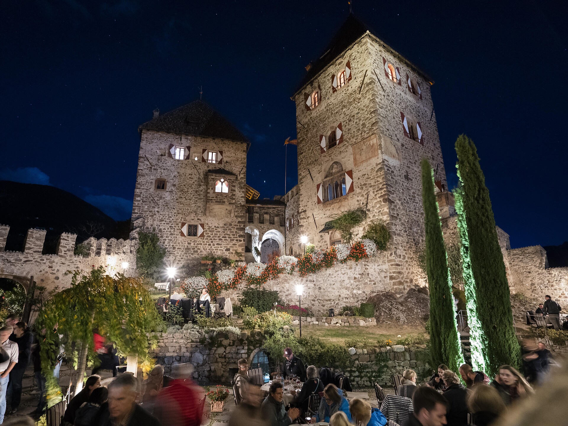 Three castels in one night (Chestnut Festival KESCHTNRIGGL) - Meran/Merano and environs - #2 - suedtirol.info
