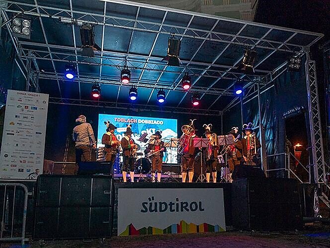 Drei Zinnen Weihnacht-Musik im Zentrum-Eröffnungszeremonie COOP FIS TOUR DE SKI - Dolomitenregion 3 Zinnen - #1 - suedtirol.info