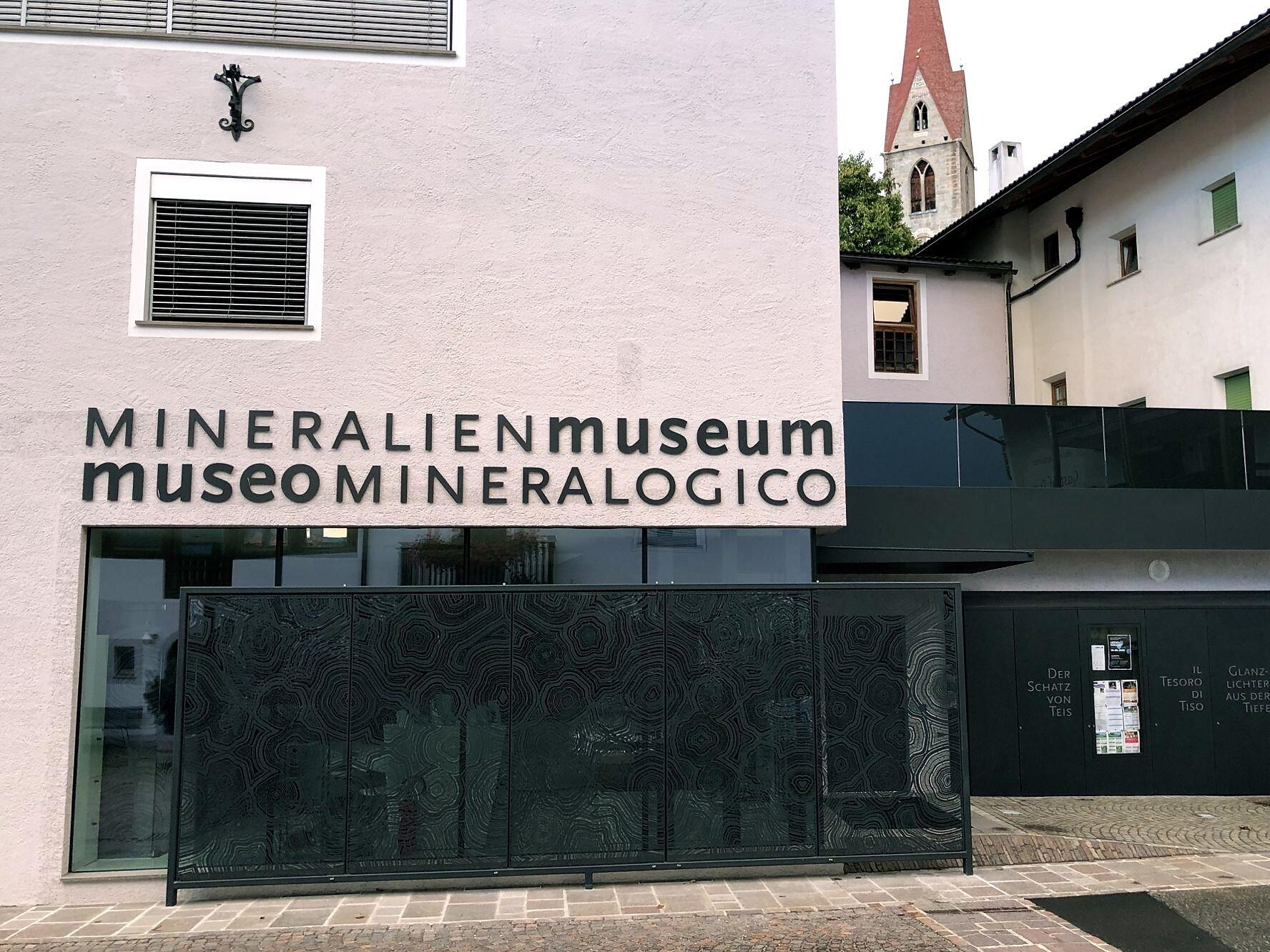 Apertura e giornata delle porte aperte nel Museo Mineralogico Tiso - Regione dolomitica Val di Funes - #1 - suedtirol.info