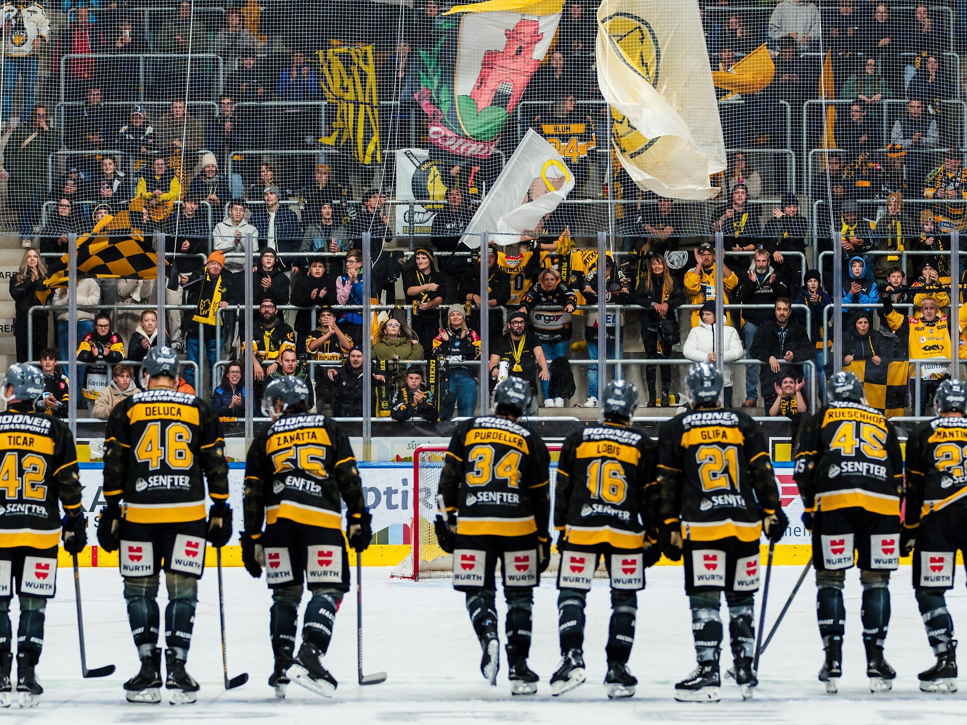 Ice Hockey Match: HC Falkensteiner Pustertal - FTC-Telekom - Dolomites Region Kronplatz/Plan de Corones - #1 - suedtirol.info