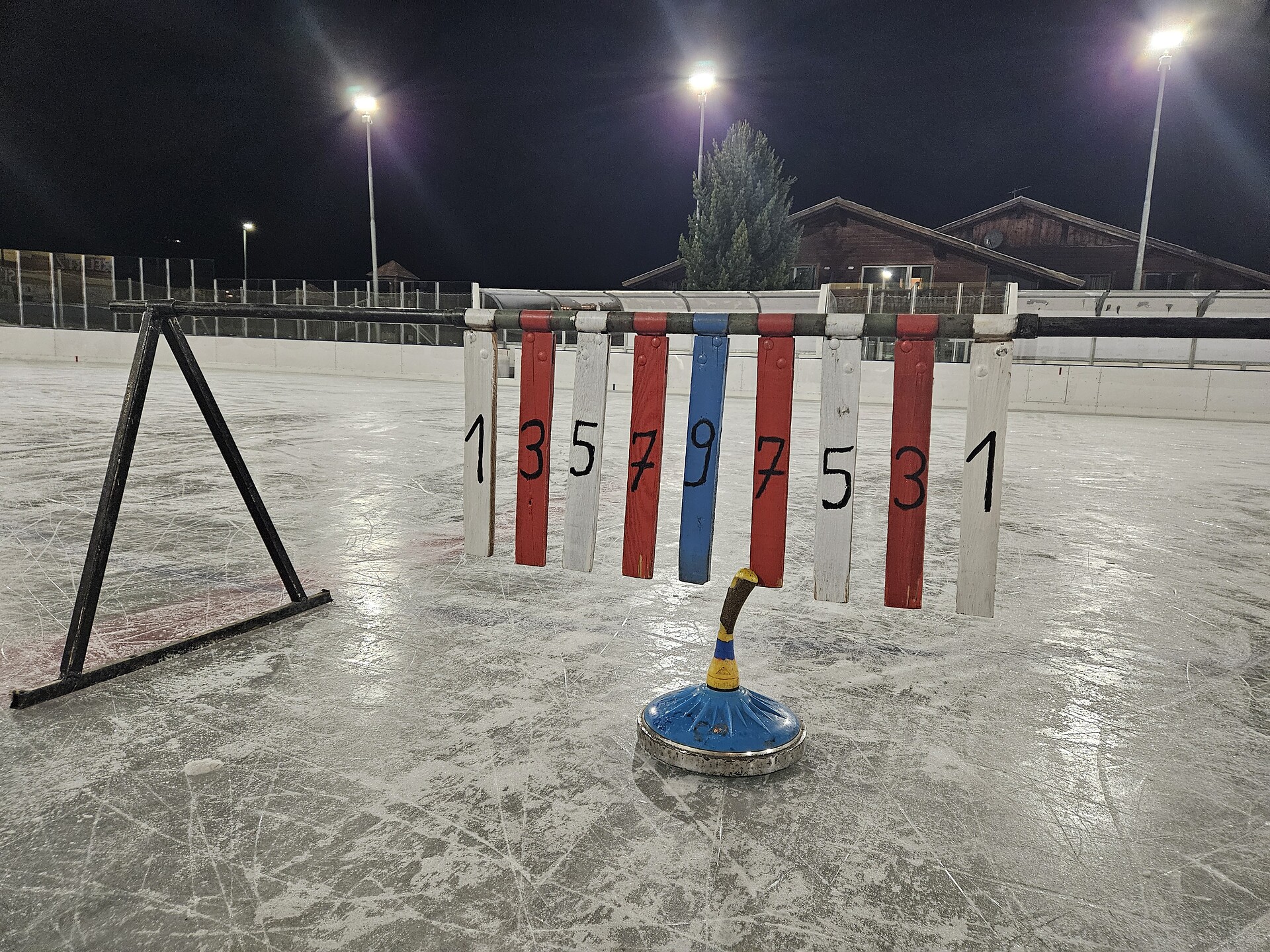 Ice stock sport - Vinschgau/Val Venosta - #1 - suedtirol.info