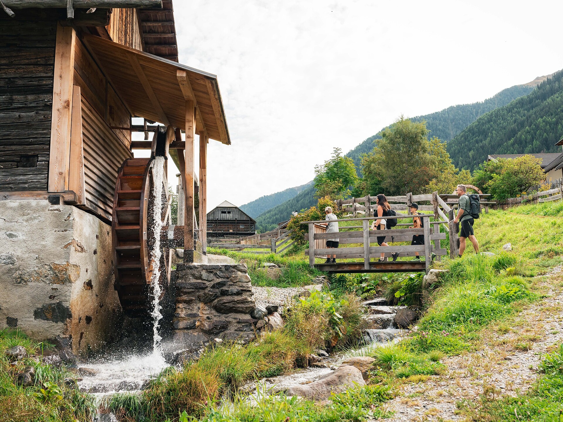 Lungo il sentiero dei mulini - Regione dolomitica Plan de Corones - #2 - suedtirol.info