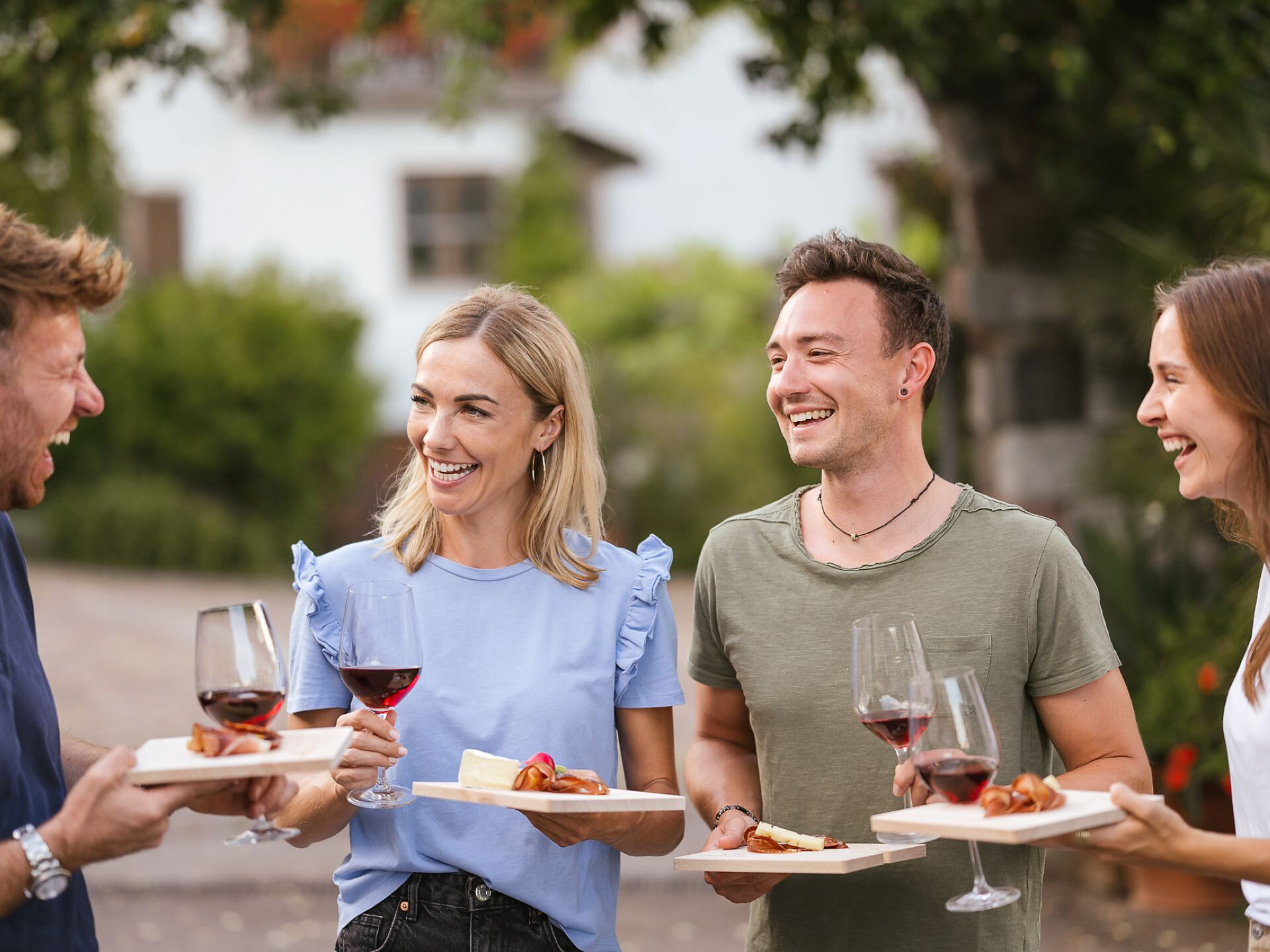 Ein Sommerabend im Weingut Hillepranter - Meran und Umgebung - #1 - suedtirol.info