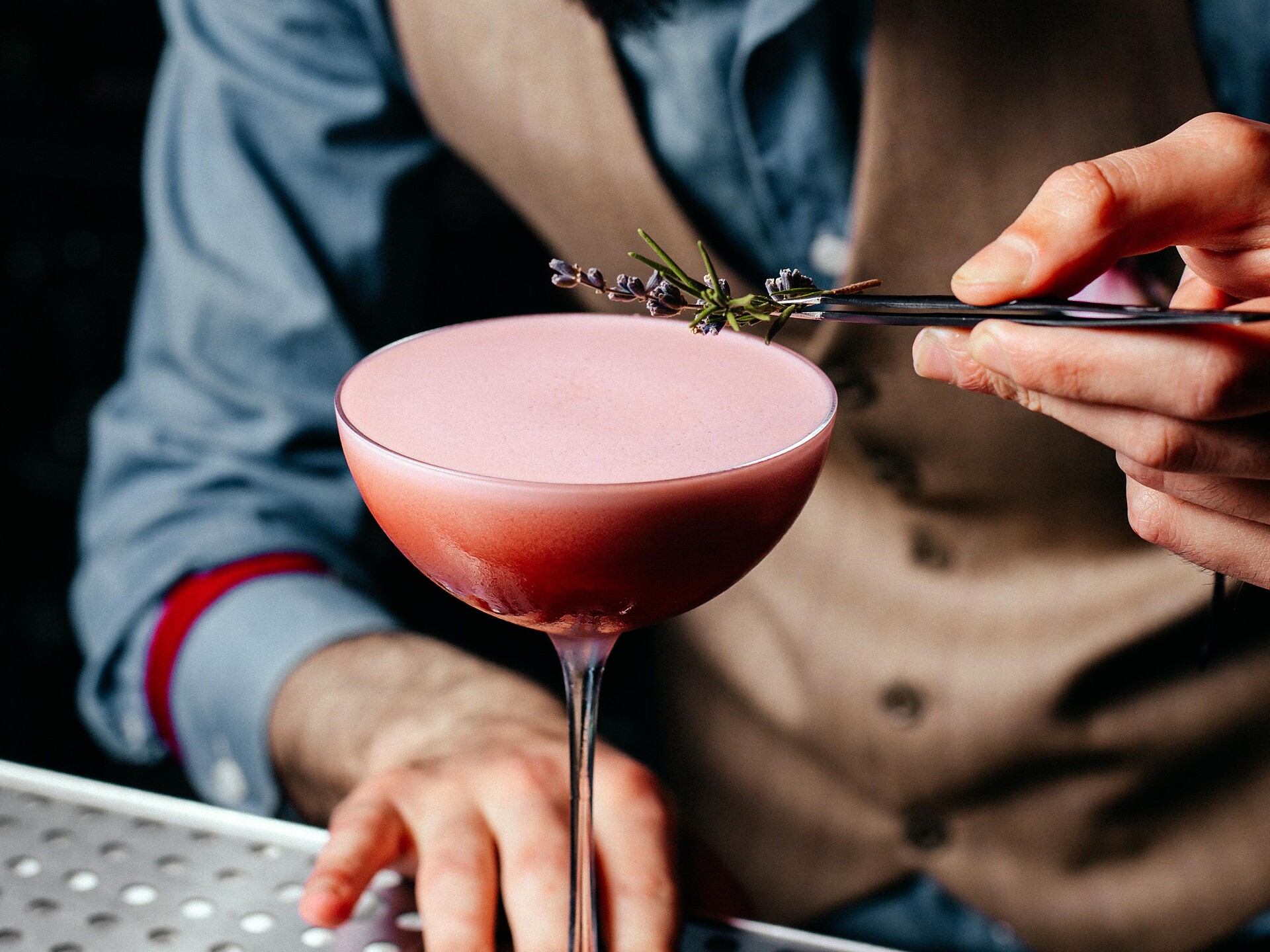 Corso di cocktail alla fragola e degustazione con il barista Philip - Val Venosta - #1 - suedtirol.info