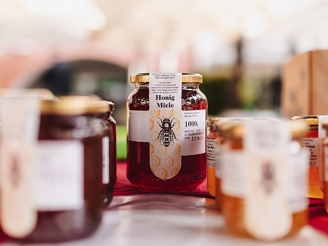 Ein Staat – Eine Königin – Tausend Geschmäcker - Südtiroler Weinstraße - #1 - suedtirol.info