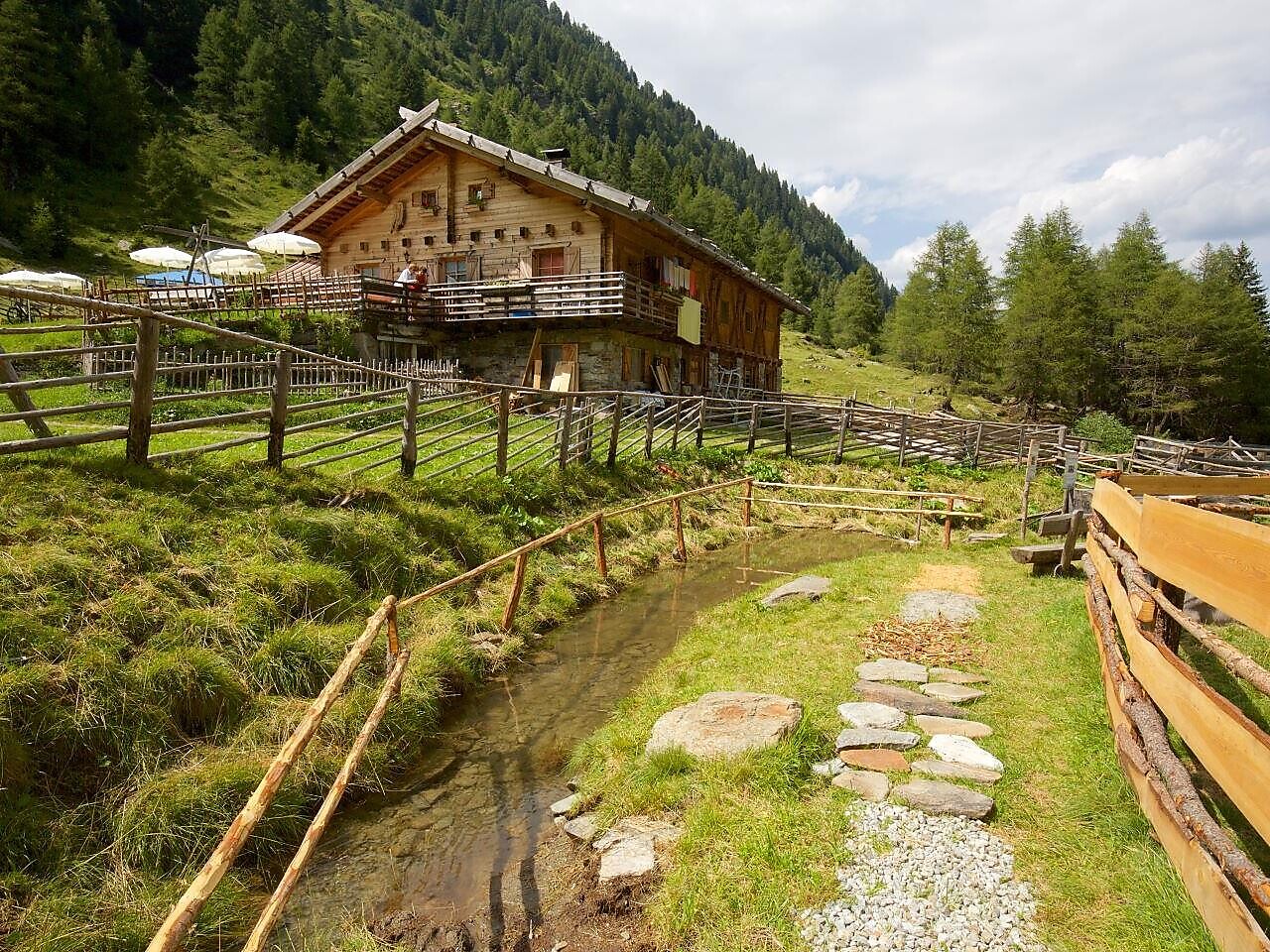 A relaxing hike to Bergalm mountain hut - Sterzing/Vipiteno and environs - #1 - suedtirol.info