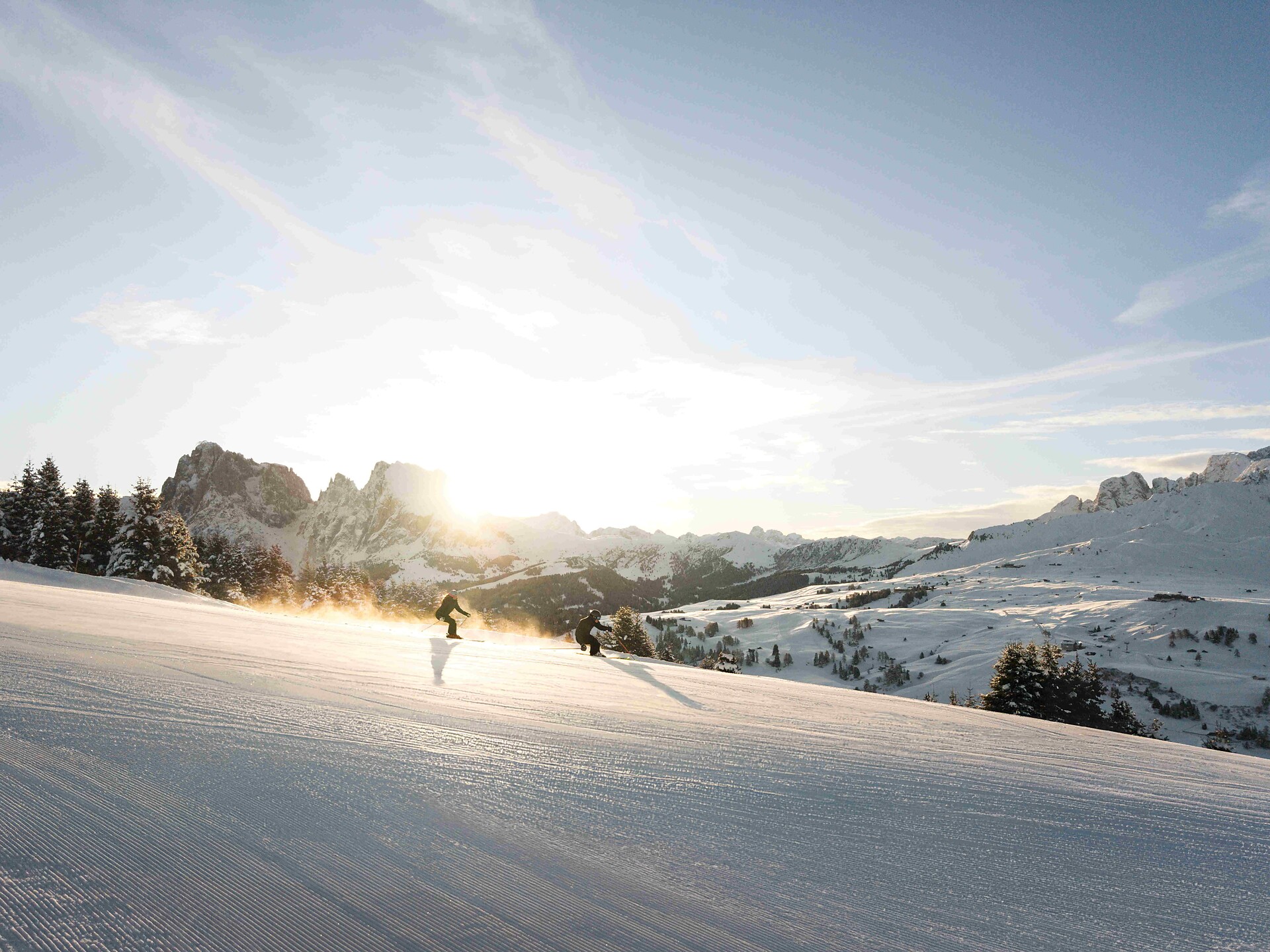 Early bird skiing mit Almfrühstück - Dolomitenregion Seiser Alm - #1 - suedtirol.info