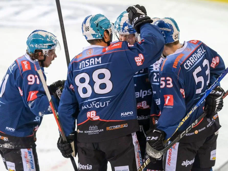 Partita di hockey su ghiaccio: Rittner Buam SkyAlps - EK die Zeller Eisbären Renon 2 suedtirol.info