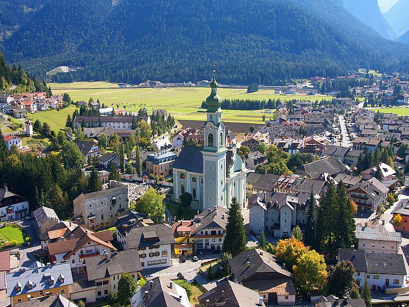 Procession at San Silvestro after the Mass Toblach/Dobbiaco 1 suedtirol.info