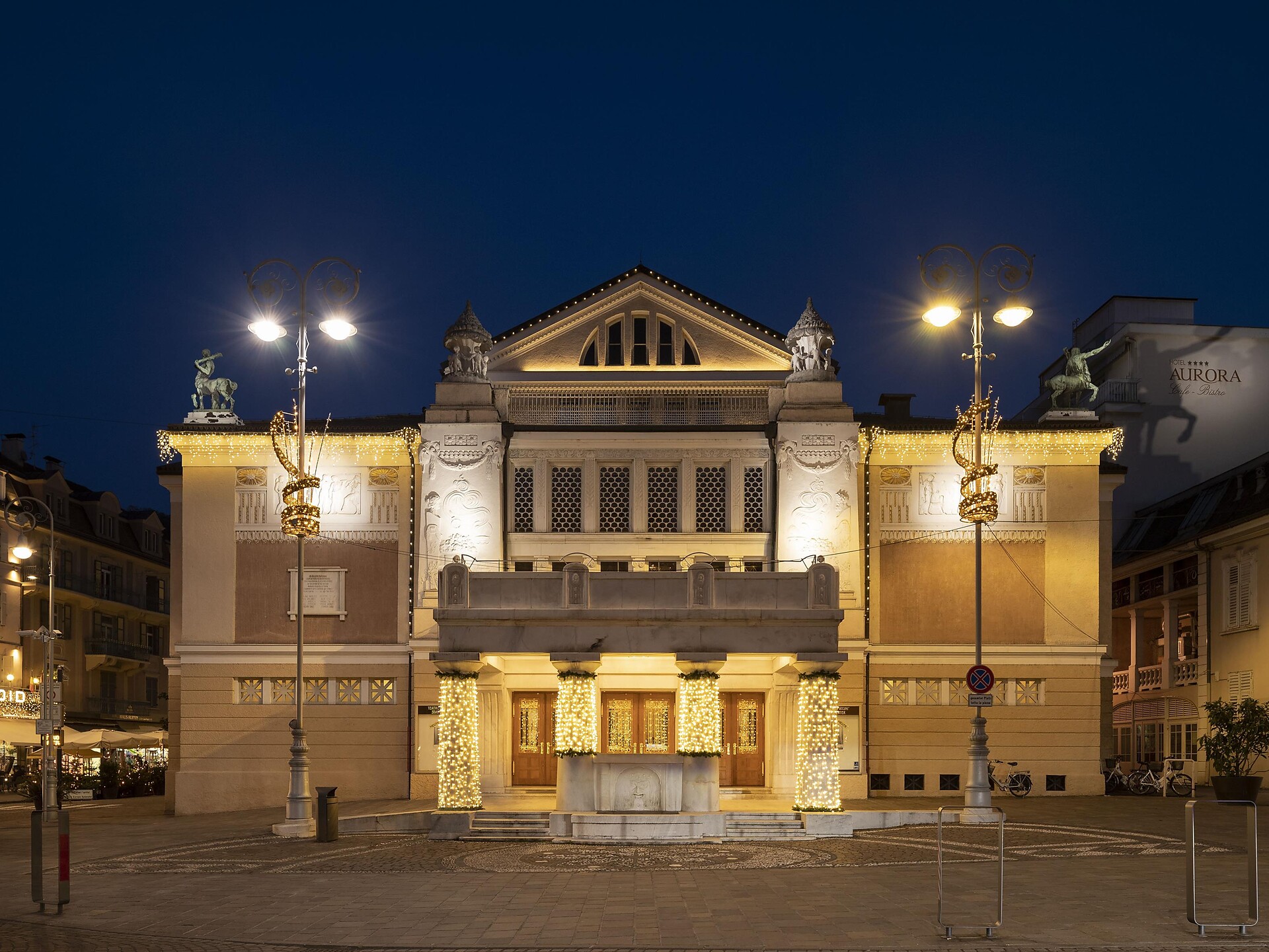 Exklusive Führung durch das Stadttheater - Meran und Umgebung - #1 - suedtirol.info