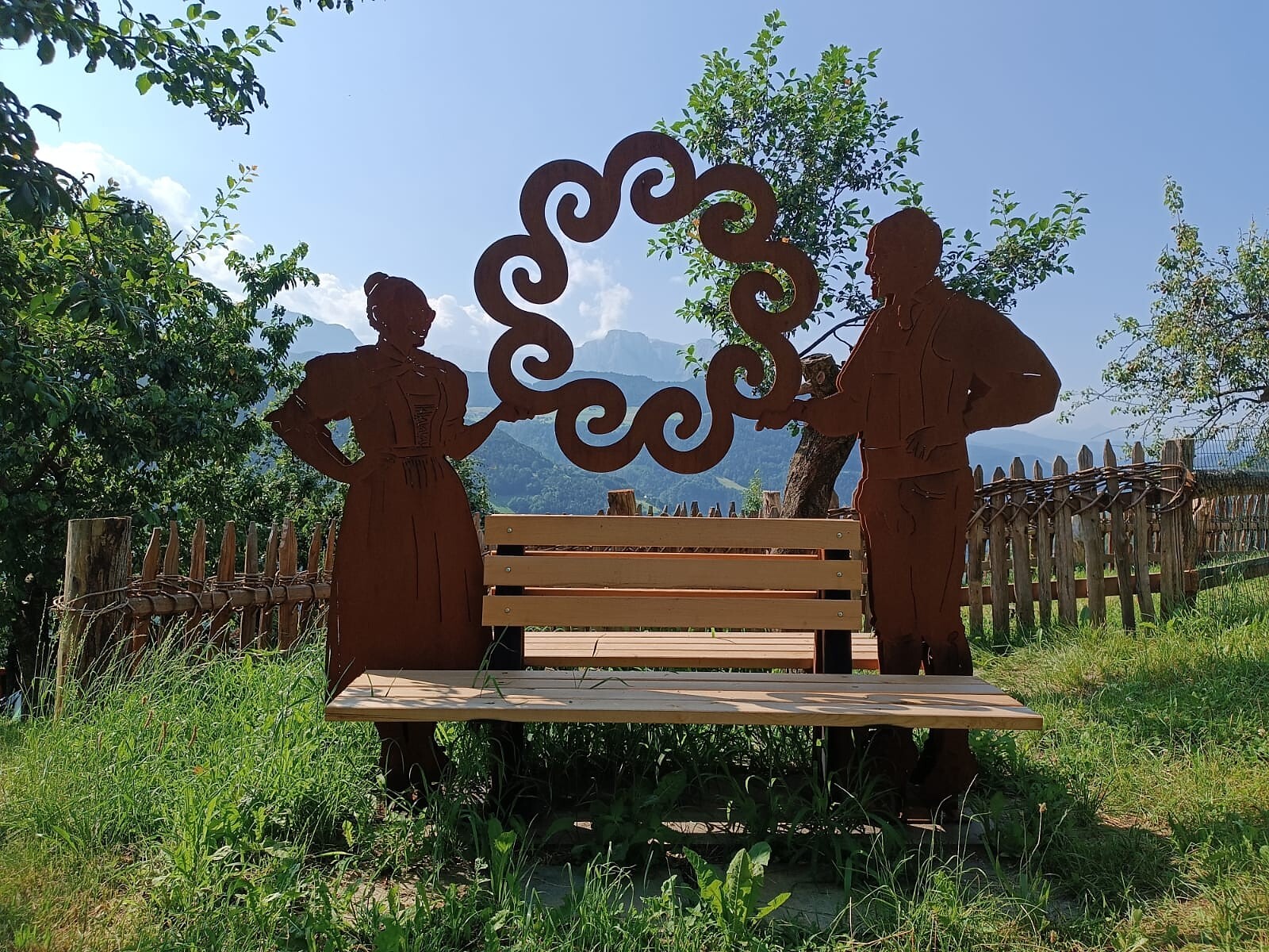 Giro del paese di Villandro – avventura e caccia al tesoro per tutta la famiglia Villandro 3 suedtirol.info
