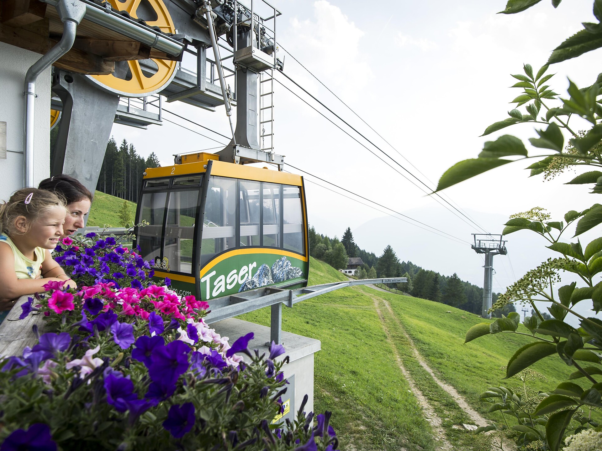 Family Days at the Taser Alm hut with children's programme - Meran/Merano and environs - #3 - suedtirol.info