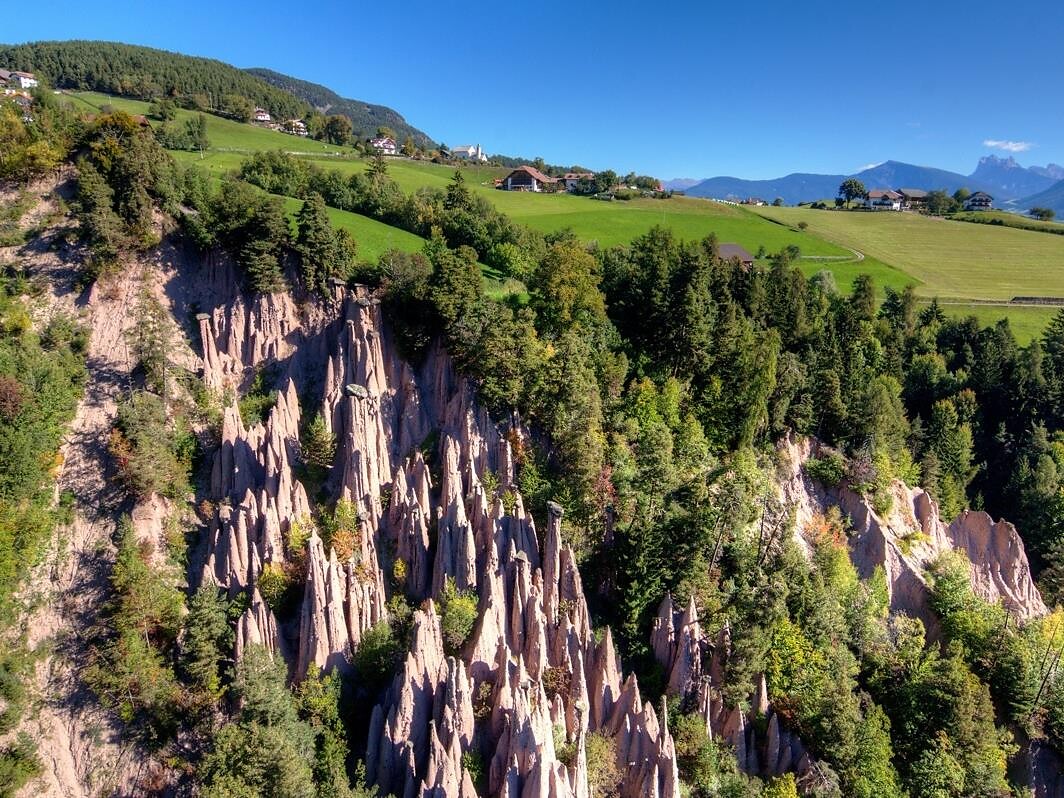 Frühlingswanderung am Ritten mit den Erdpyramiden - Meran und Umgebung - #3 - suedtirol.info