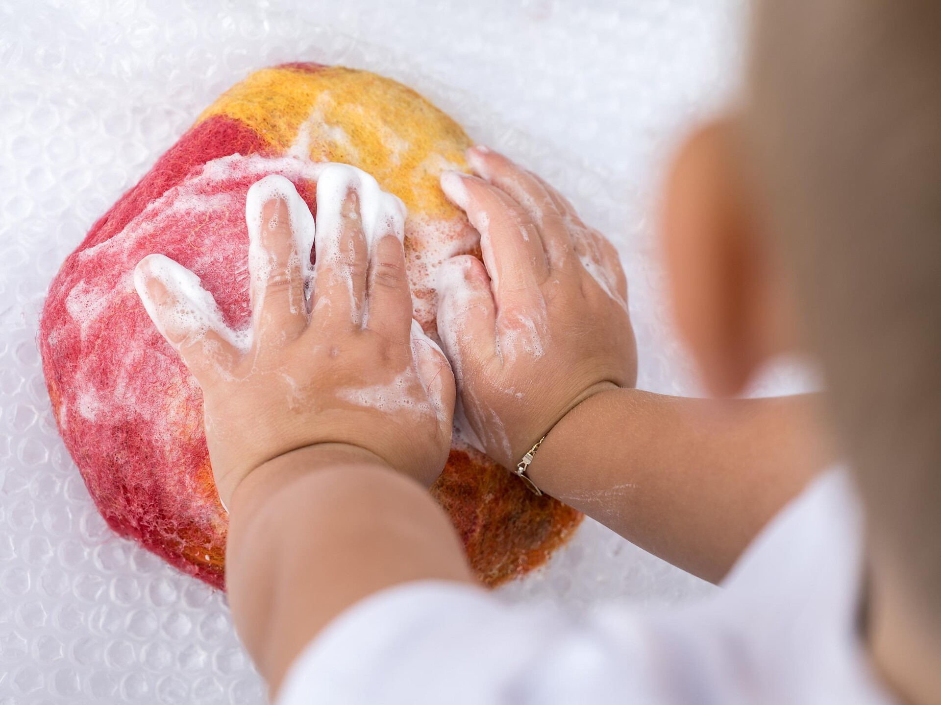 Programma per famiglie: Uova e sfere rivestite di feltro - Merano e dintorni - #2 - suedtirol.info