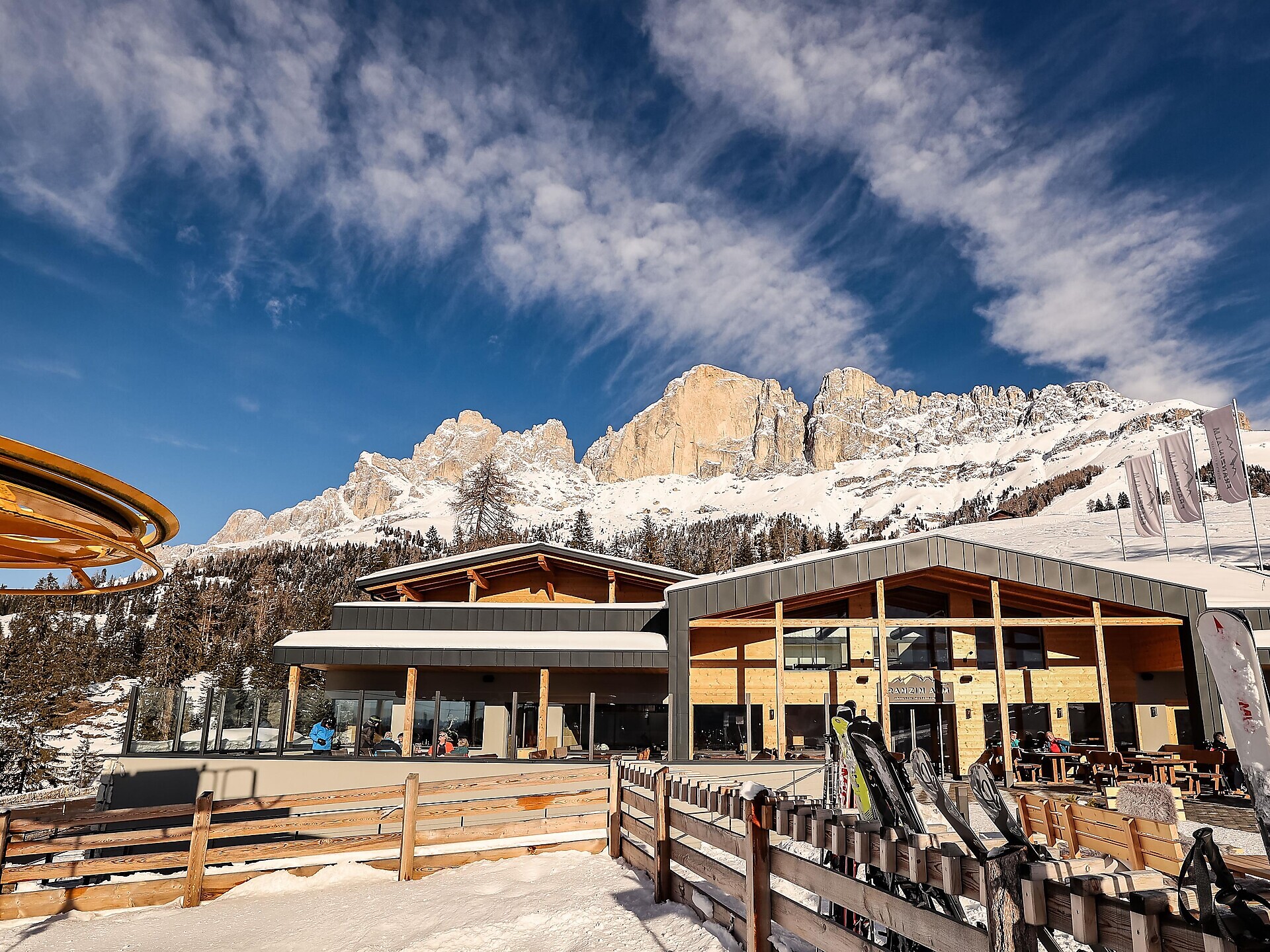Festa di Carnevale alla Malga Franzin Alm - Regione dolomitica Val d'Ega - #1 - suedtirol.info
