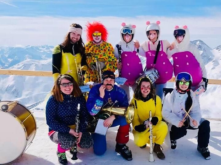 Musica di Carnevale in tour nel comprensorio sciistico - Val Venosta - #1 - suedtirol.info