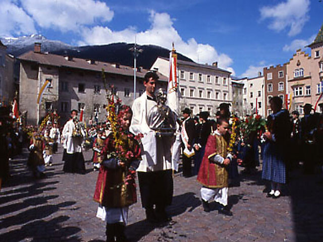 Processione di S. Cassiano e festa dei patroni della diocesi - Bressanone e dintorni - #1 - suedtirol.info