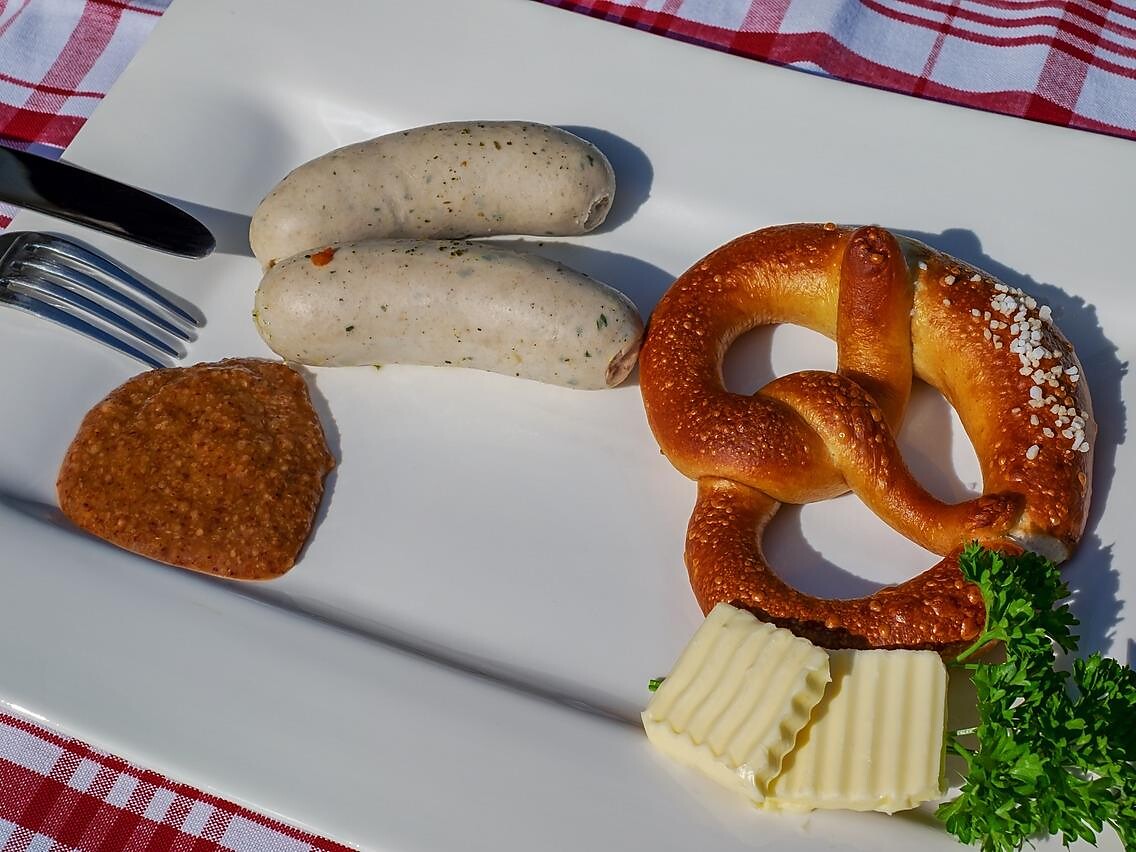 Frühschoppen mit der Volkstanzgruppe Welschnofen - Dolomitenregion Eggental - #2 - suedtirol.info