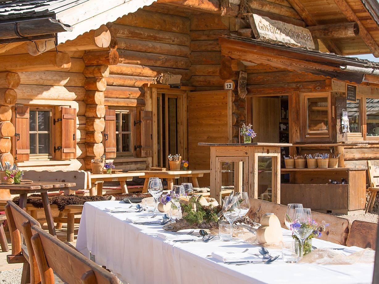 Colazione alla malga Gostner - Regione dolomitica Alpe di Siusi - #1 - suedtirol.info