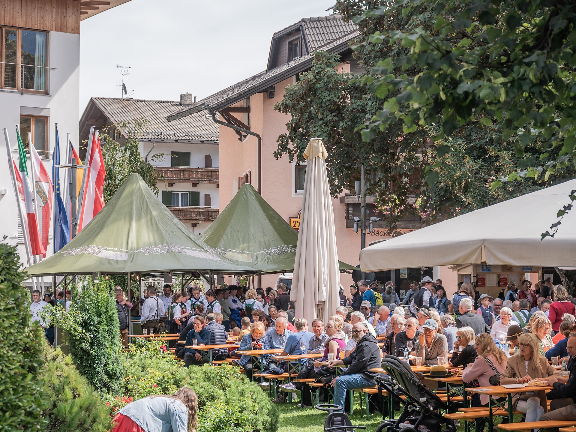 Festa dei Vigili del Fuoco di Valdaora di Mezzo - Regione dolomitica Plan de Corones - #1 - suedtirol.info