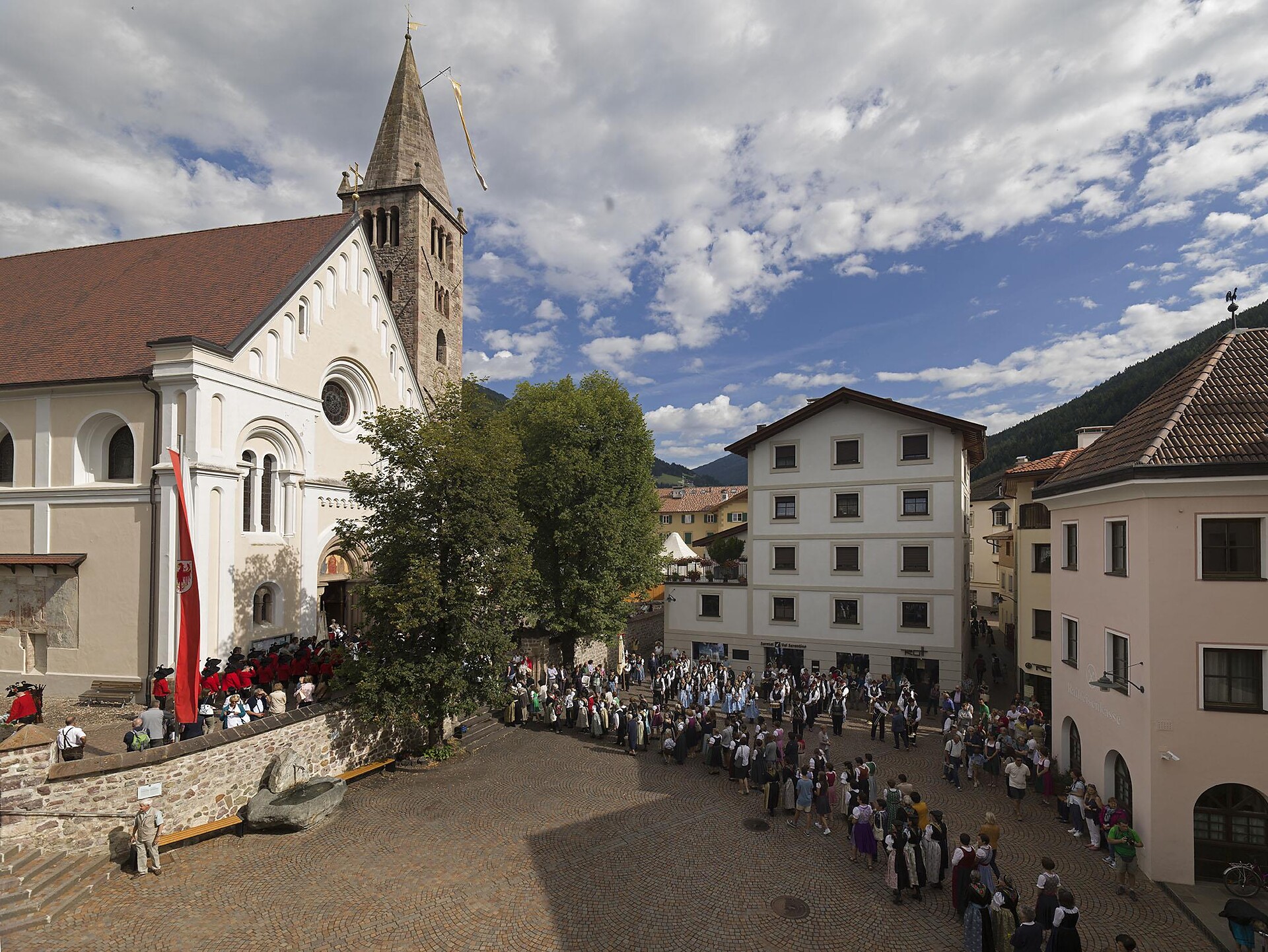 Procession Corpus Domini - Bolzano/Bozen and environs - #1 - suedtirol.info