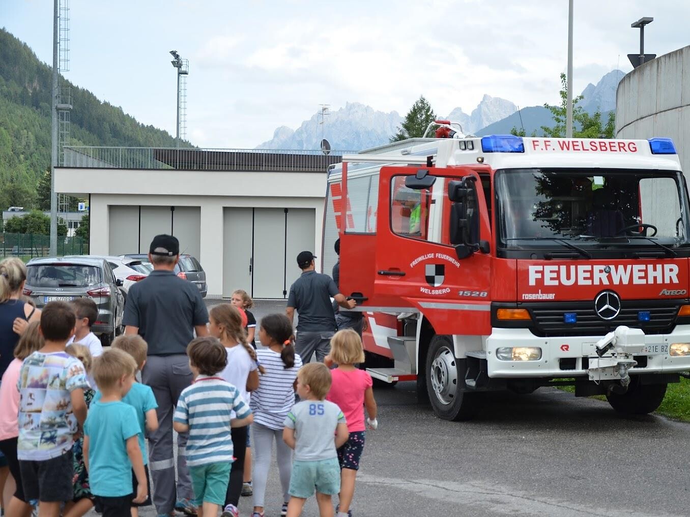 Morning pint & children's fire department festival in Monguelfo Welsberg-Taisten/Monguelfo-Tesido 2 suedtirol.info