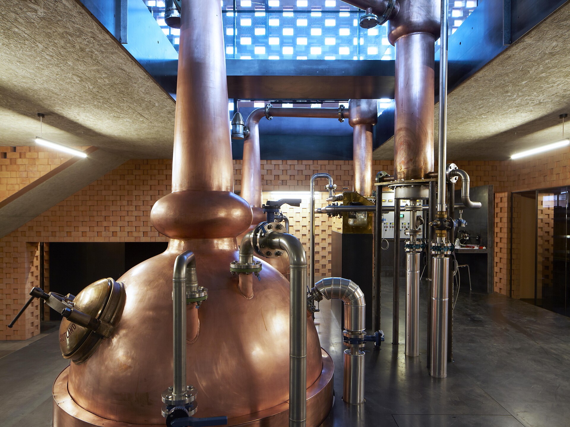 Führung in der PUNI Whisky Destillerie Glurns 1 suedtirol.info