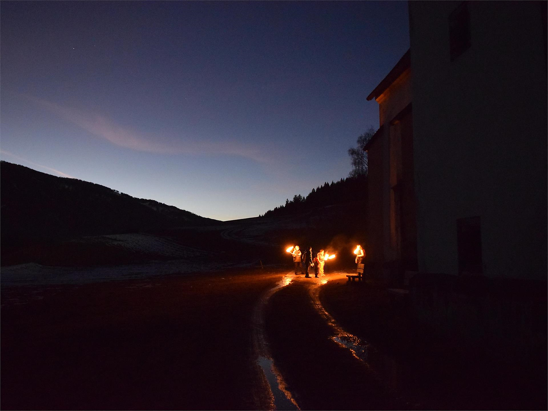 Fackelwanderung in den magischen Nächten - Dolomitenregion 3 Zinnen - #1 - suedtirol.info