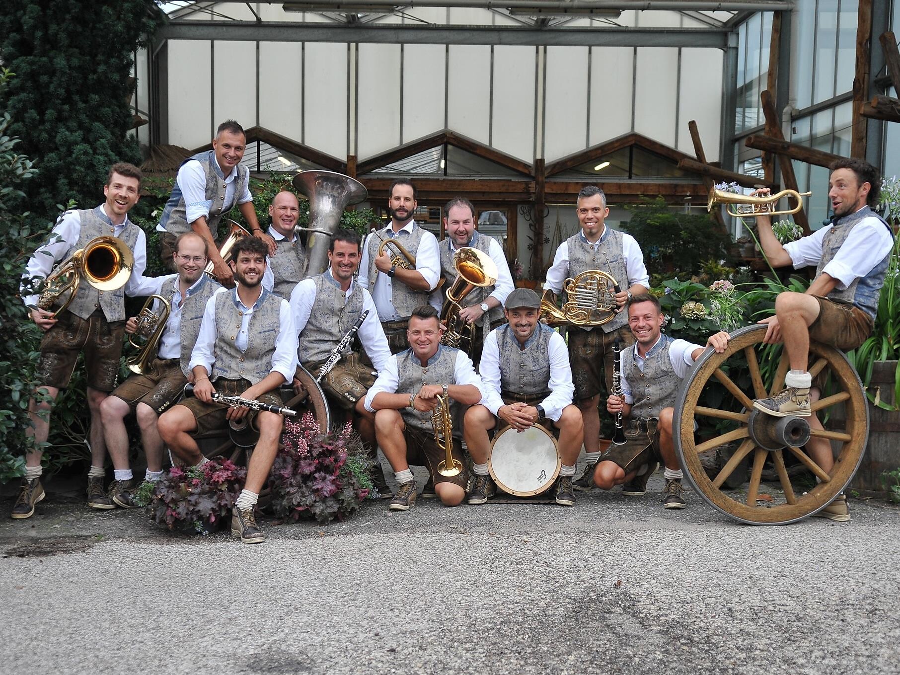 Frühschoppen und Törggelen mit den Südtiroler Gaudimusikanten in Schenna Schenna 1 suedtirol.info