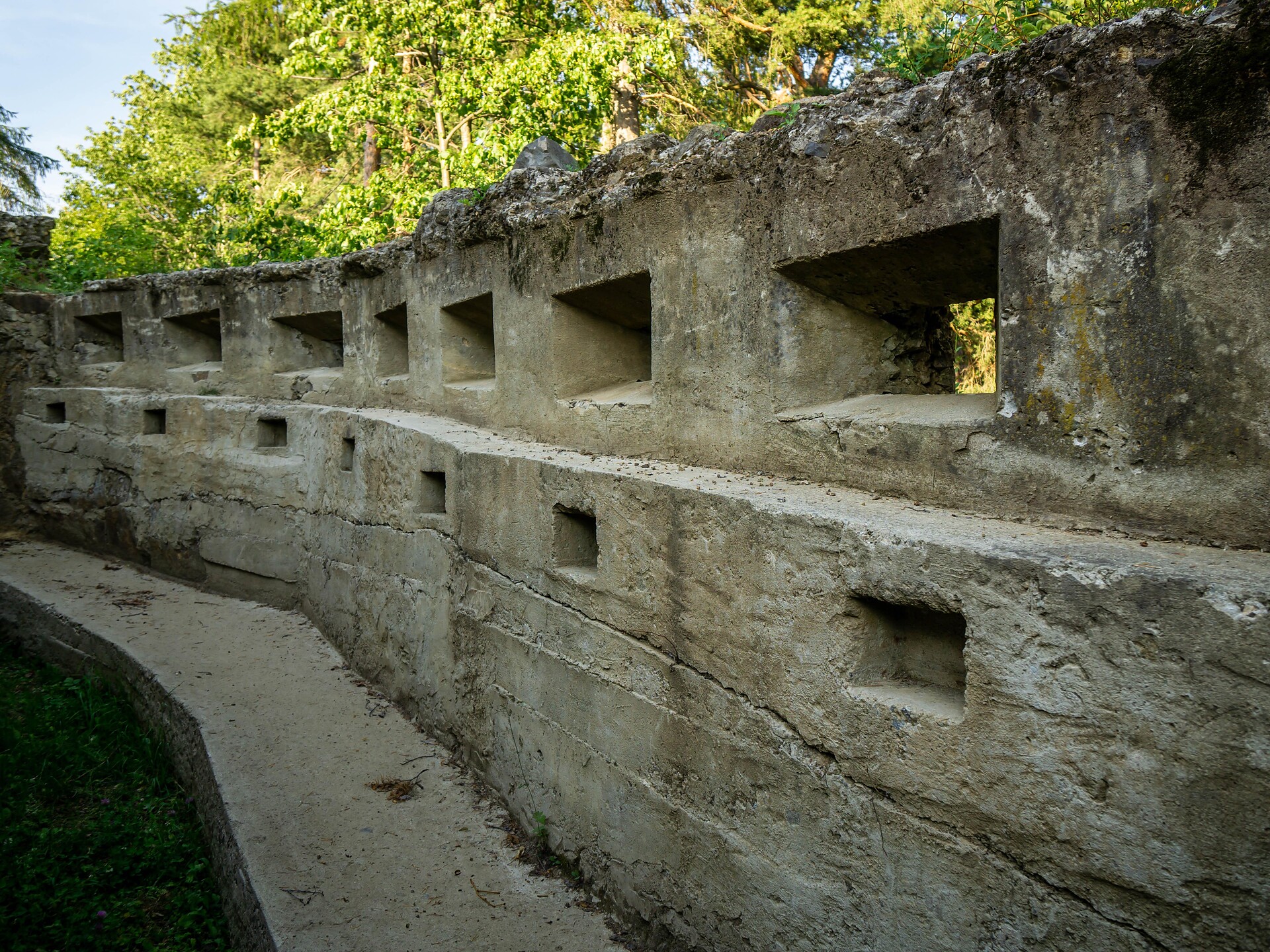 Guided tour to the trenches of Teis Villnöss/Funes 2 suedtirol.info