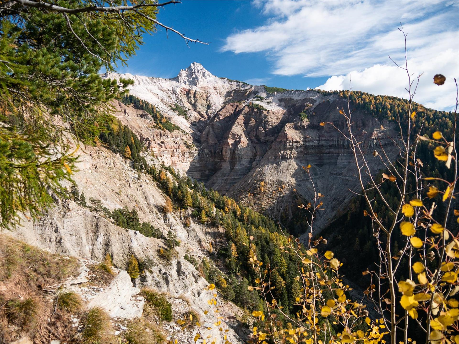 Escursione geologica - Bletterbach Nova Ponente 3 suedtirol.info