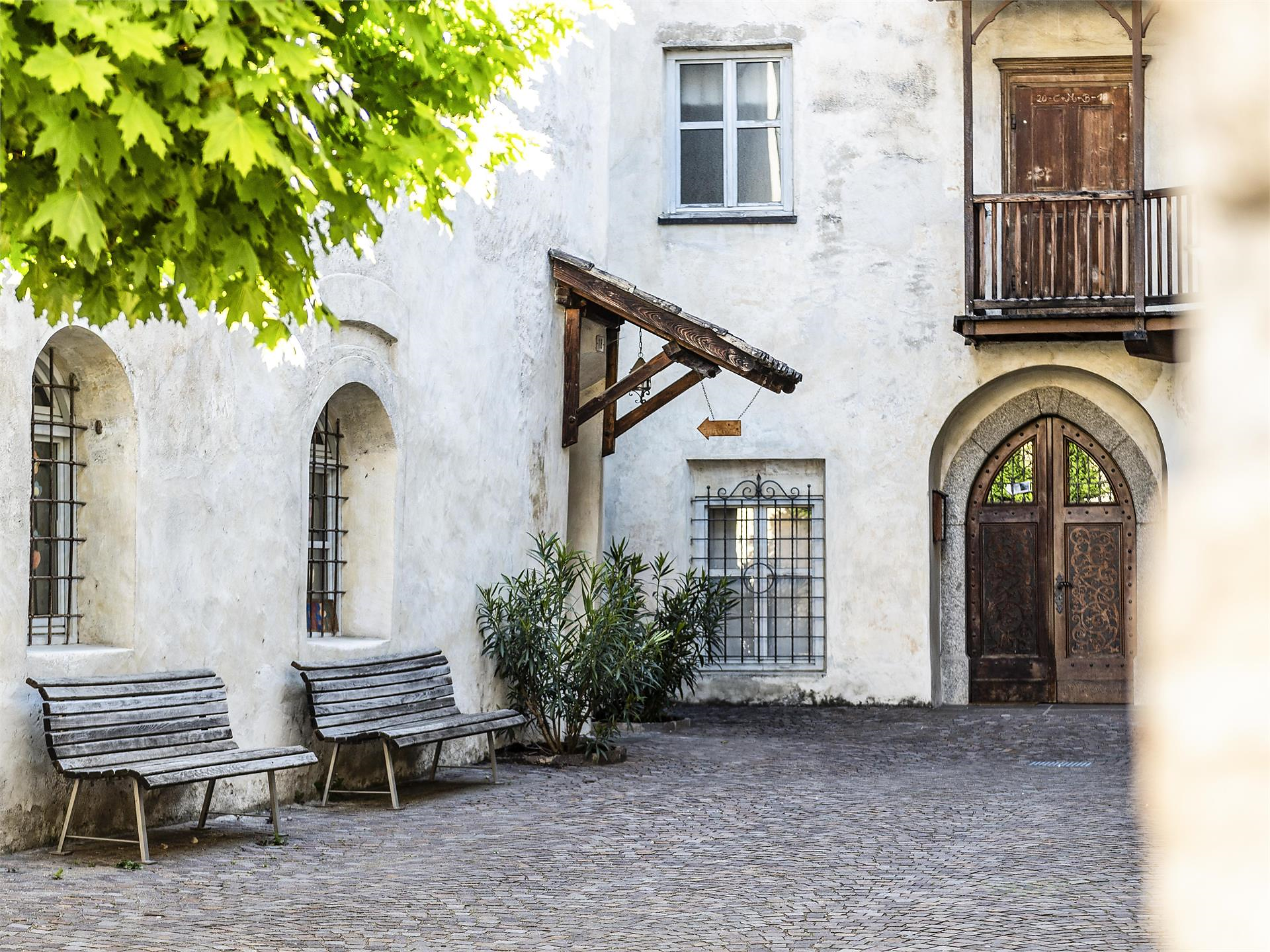 Benvenuto agli ospiti con visita guidata del paese Lagundo 2 suedtirol.info