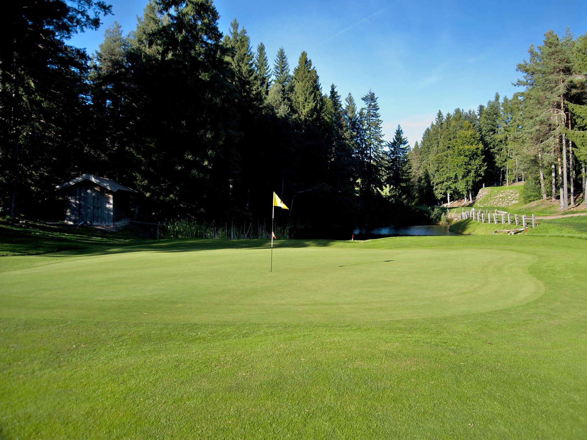 Golf-Schnupperkurs – Lerne etwas Neues! - Dolomitenregion Eggental - #2 - suedtirol.info