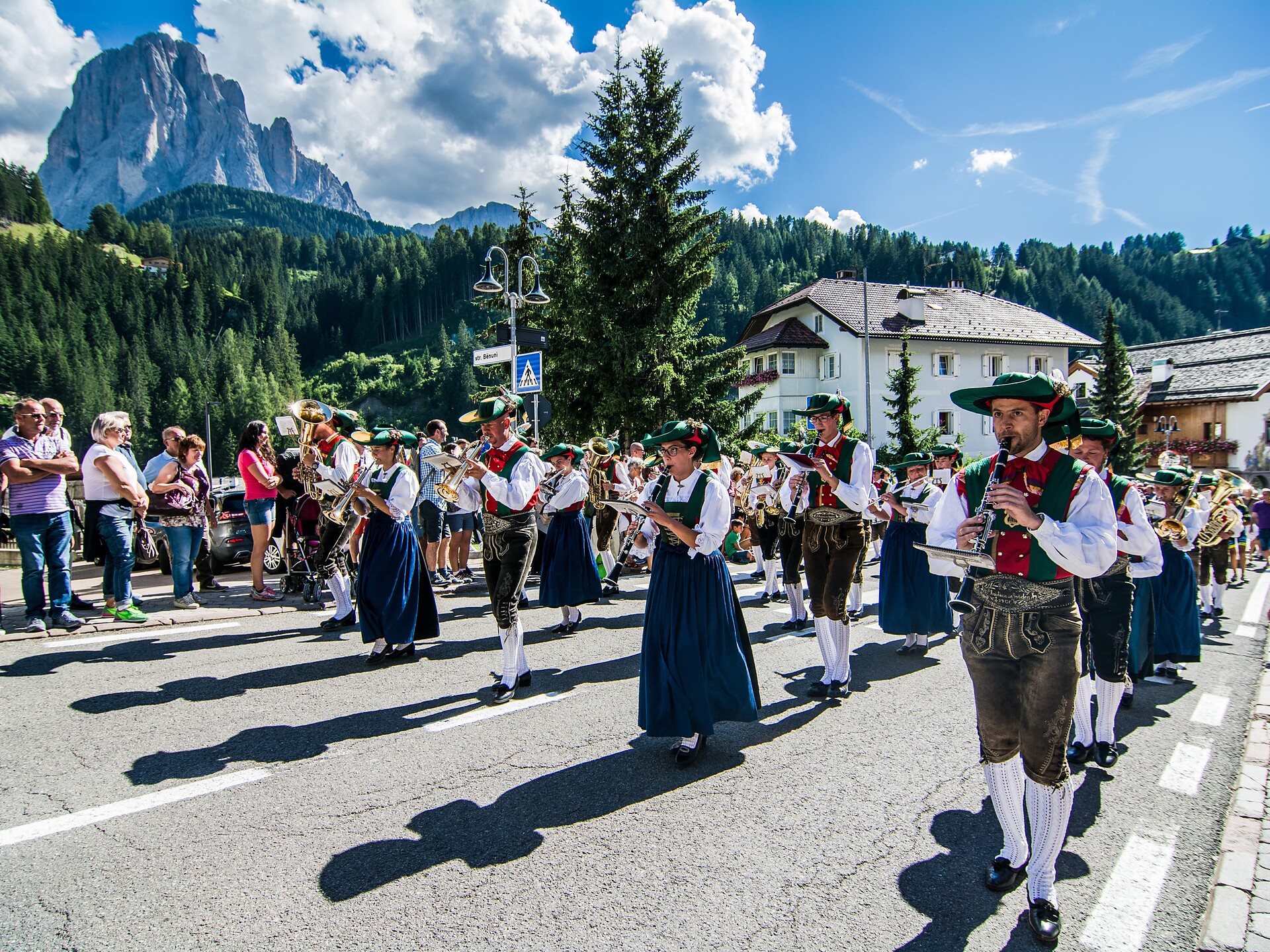 Val Gardena Folklore Festival - Dolomites Region Val Gardena - #2 - suedtirol.info