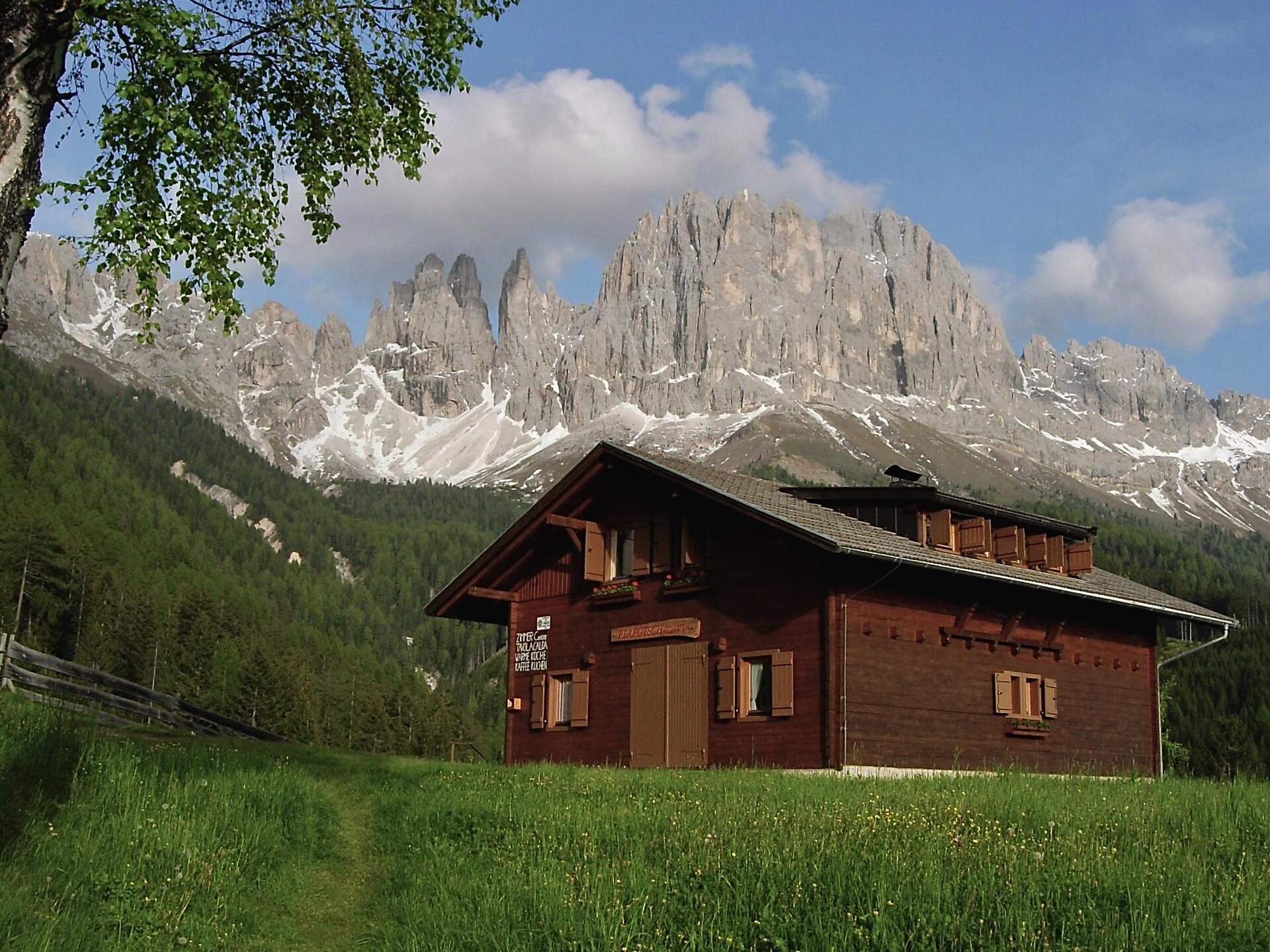 Guided hike of huts Tiers am Rosengarten/Tires al Catinaccio 2 suedtirol.info