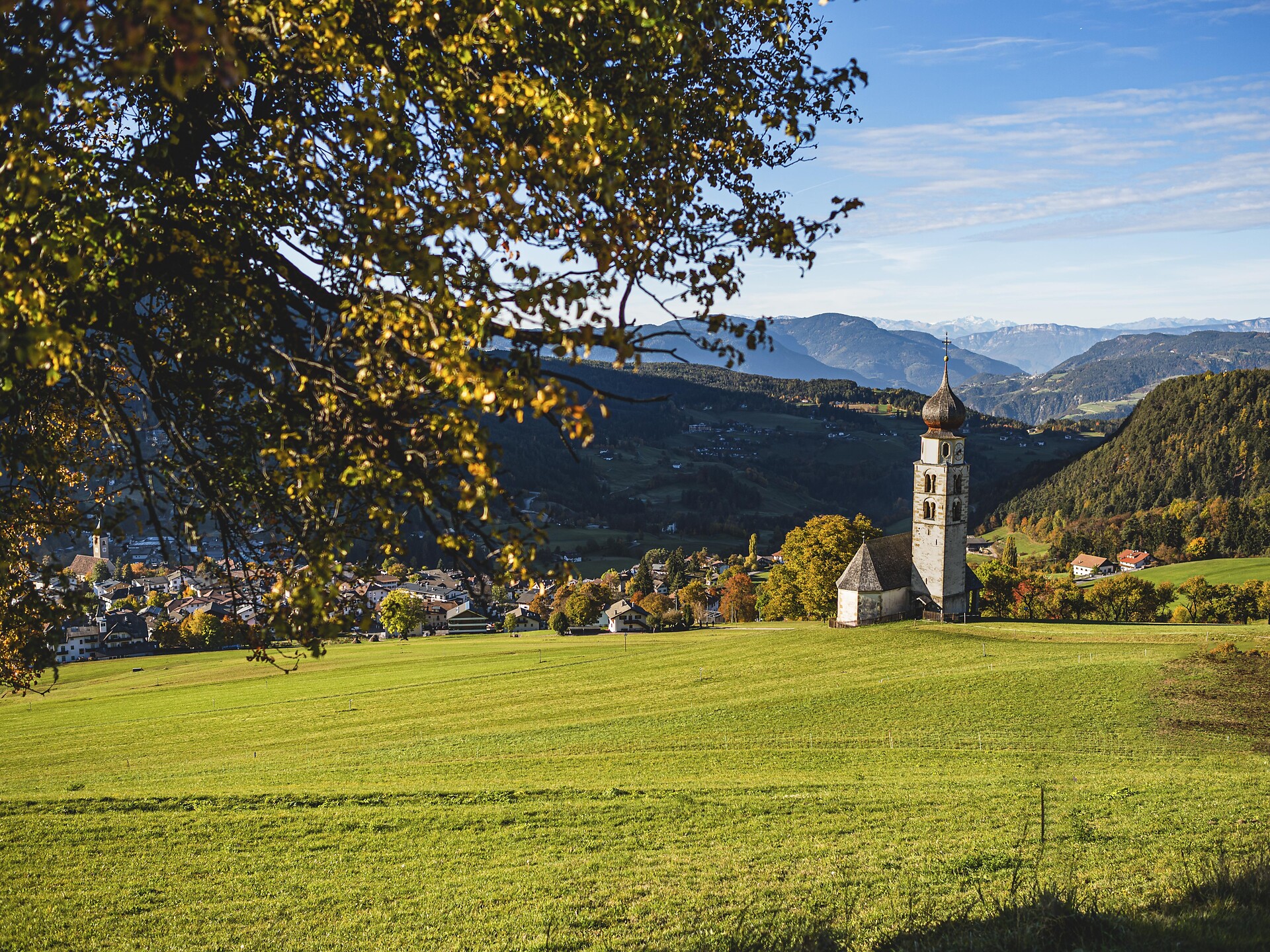 Guided visit of the St. Valentin church (German & Italian only) - Dolomites Region Seiser Alm - #2 - suedtirol.info