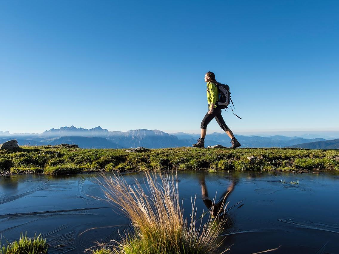Guided panoramic mountain-hike to the Radlsee hut at the mountain lake Feldthurns/Velturno 2 suedtirol.info