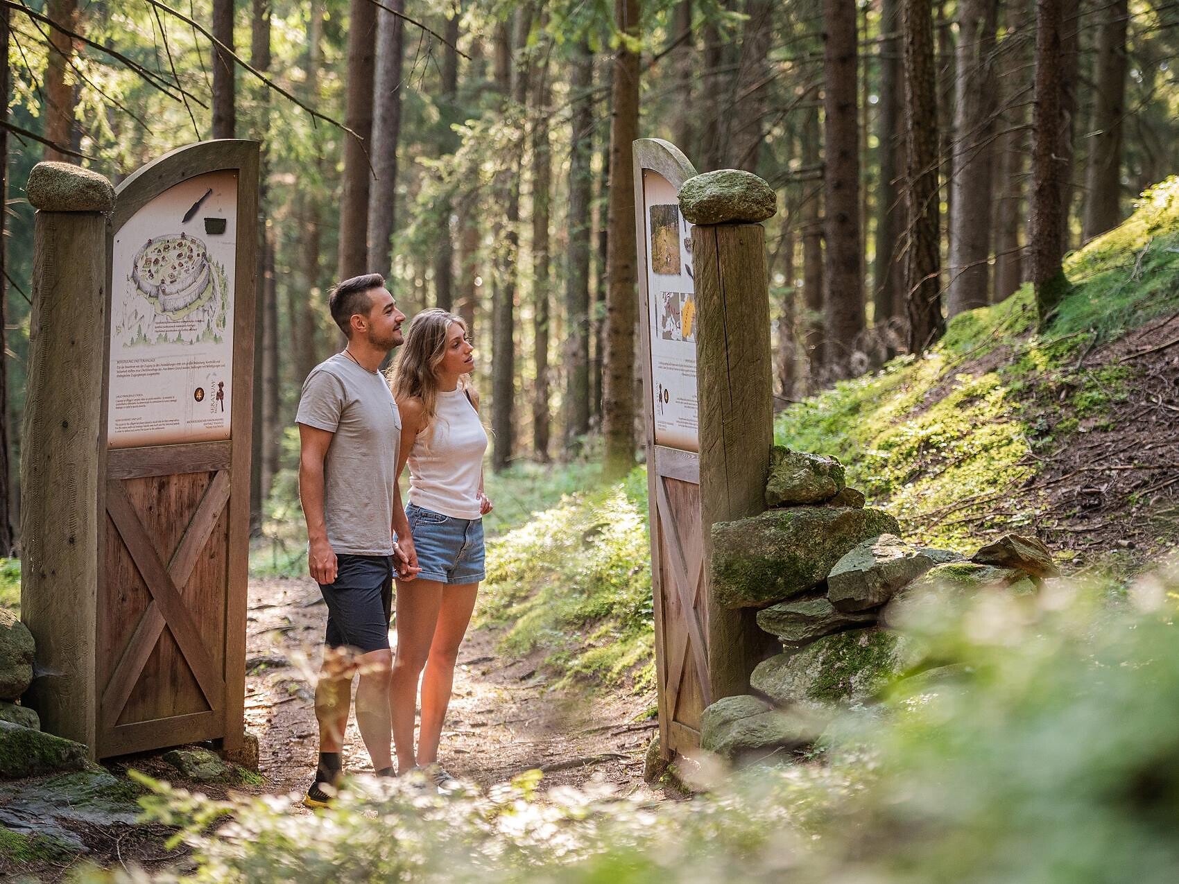 Geführte Wanderung - Archäologischer Panoramaweg St.Lorenzen 1 suedtirol.info