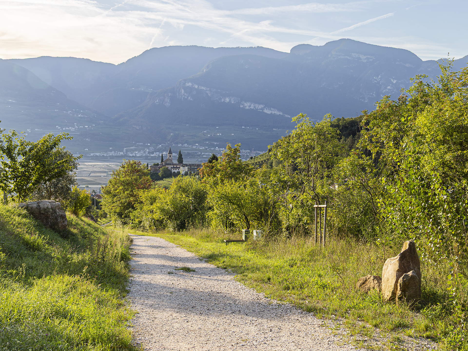 Escursione guidata nella Valle dell'Inferno di Termeno – Zogglerwiese - Strada del Vino - #2 - suedtirol.info