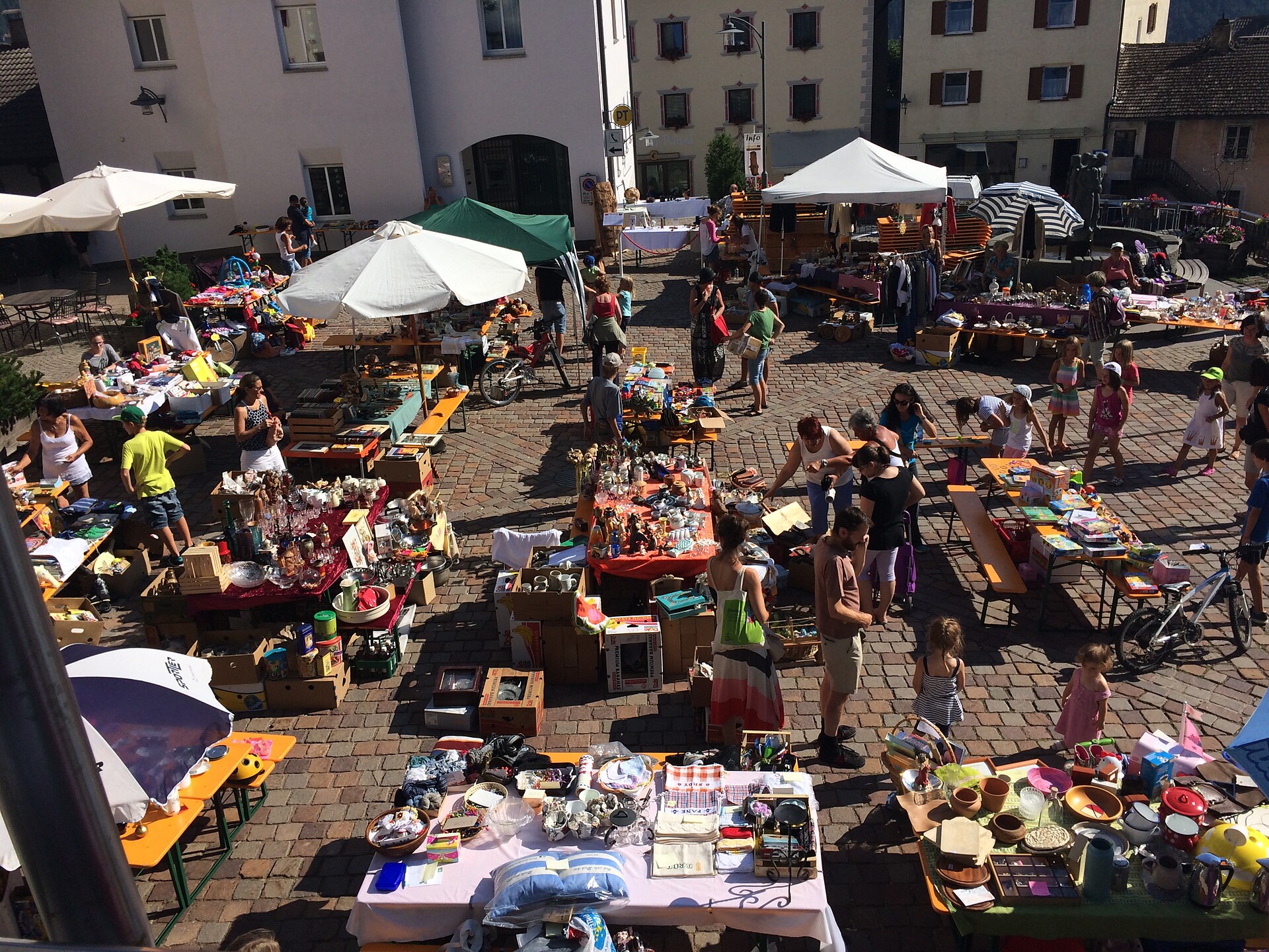 Großer Flohmarkt - Happy Markt Deutschnofen 2 suedtirol.info