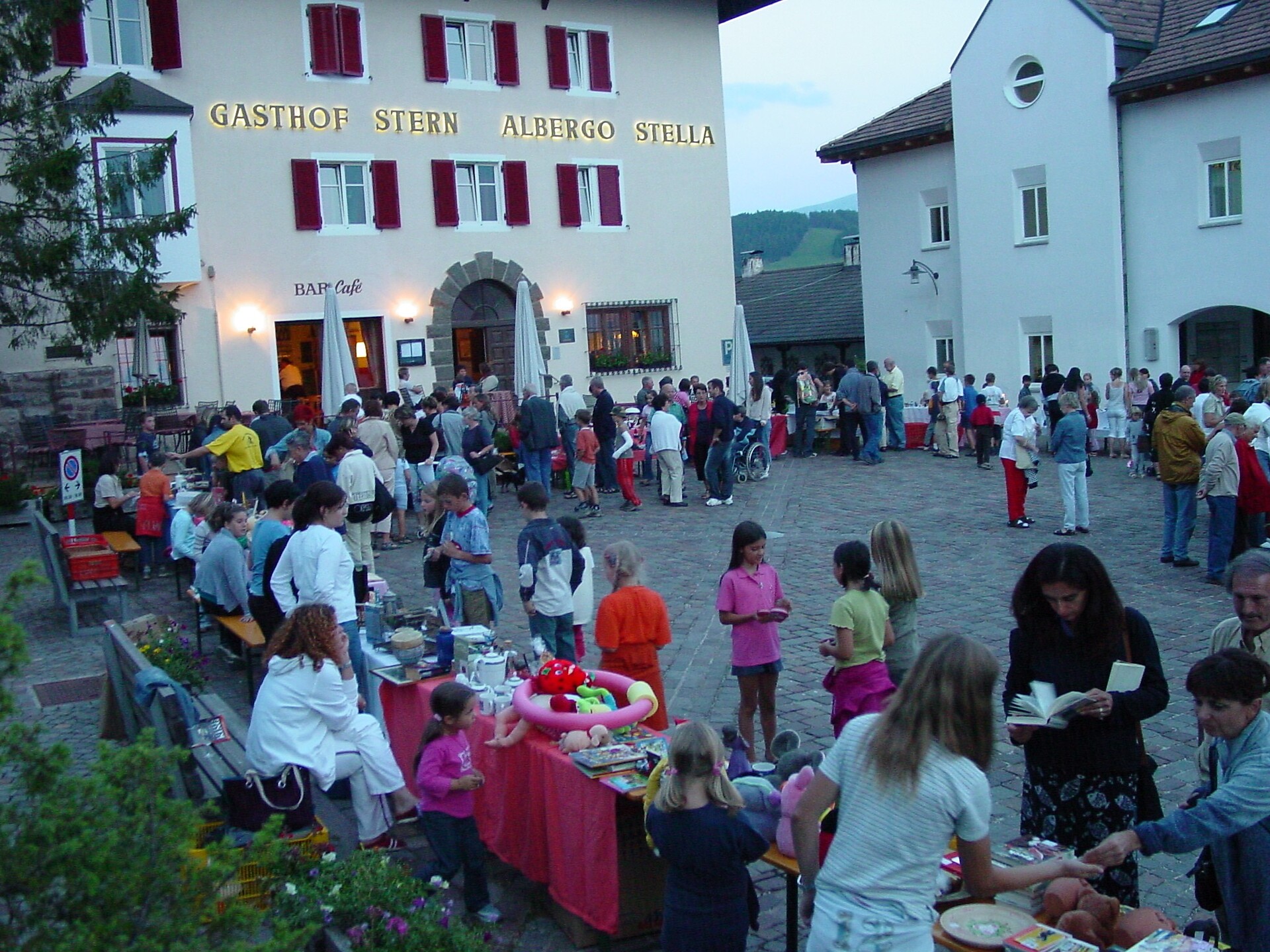 Großer Flohmarkt - Happy Markt Deutschnofen 3 suedtirol.info