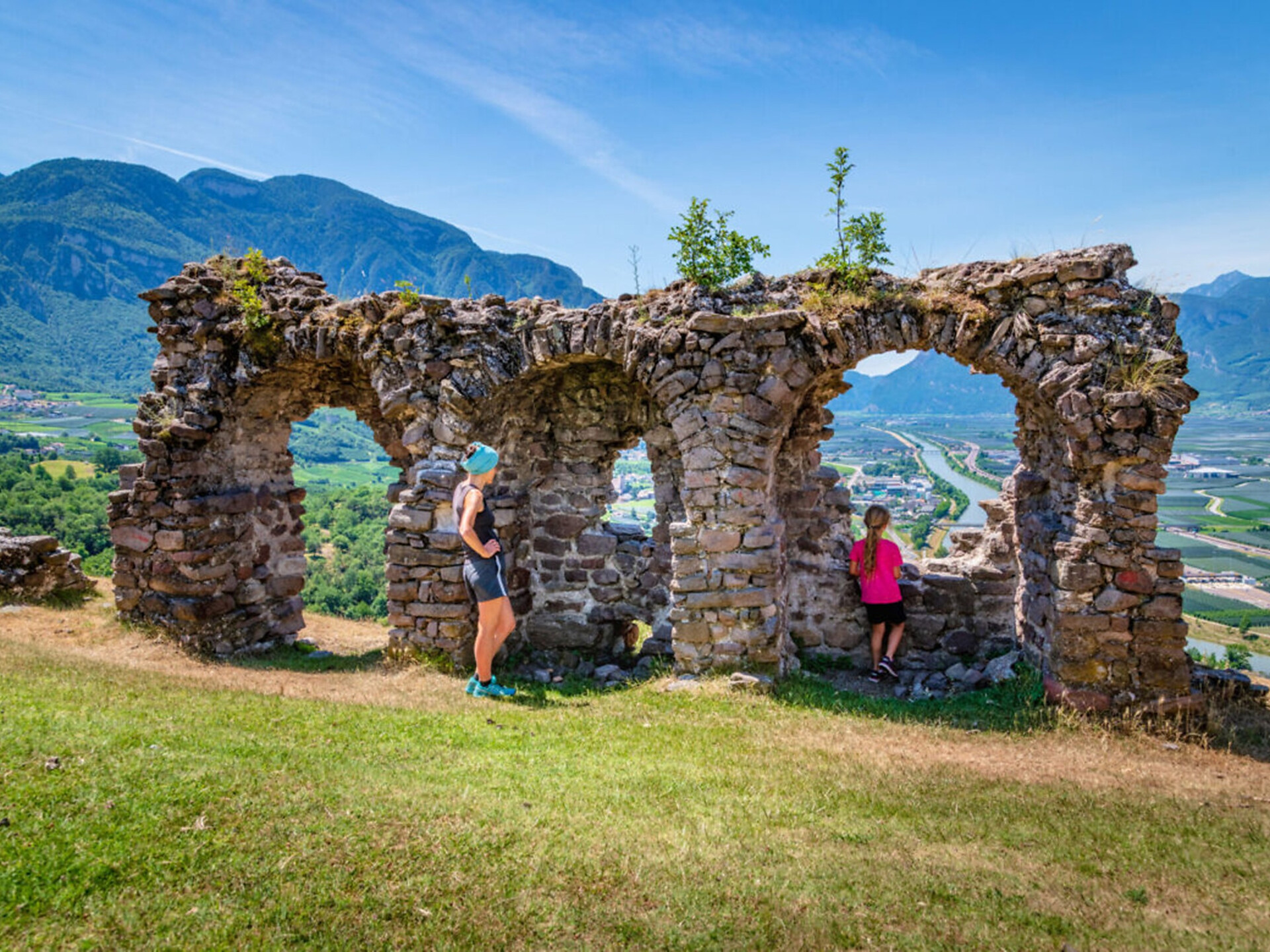 Geführte Wanderung in Castelfeder - Südtiroler Weinstraße - #1 - suedtirol.info
