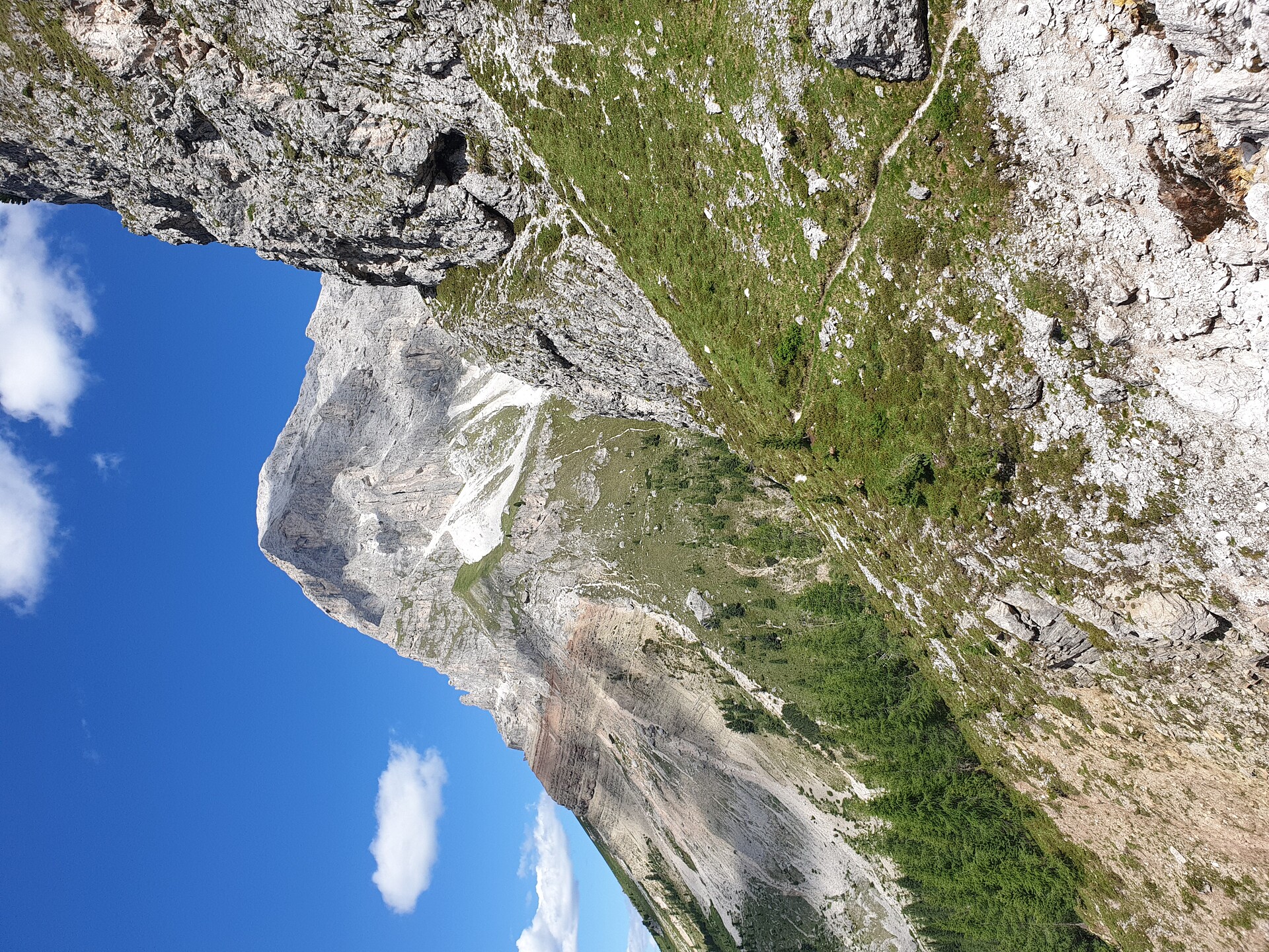 Escursione guidata: Su sentieri Solitari - Il sentiero Günther-Messner basso - Regione dolomitica Luson Val di Funes - #2 - suedtirol.info